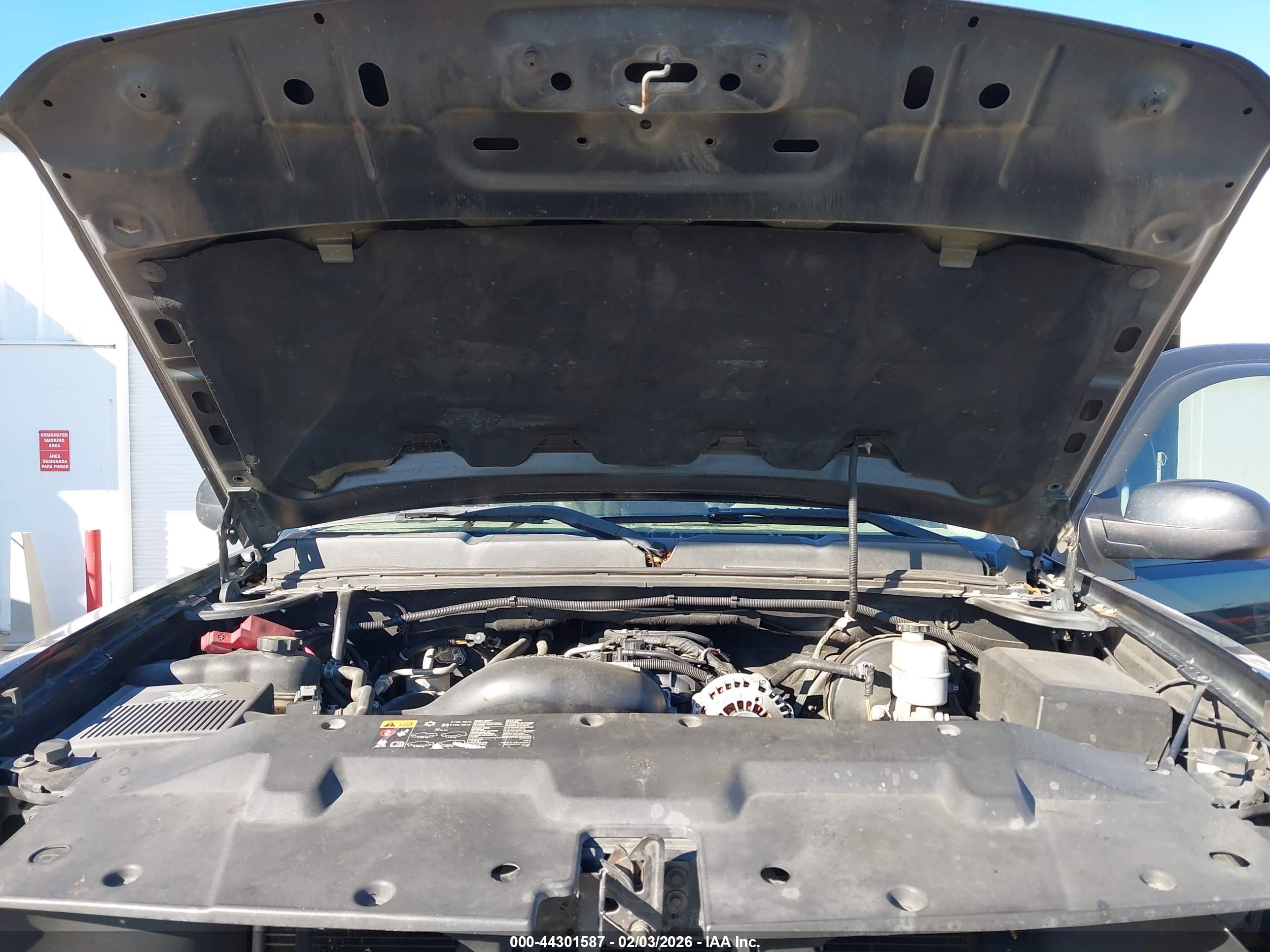 CHEVROLET SILVERADO image 10