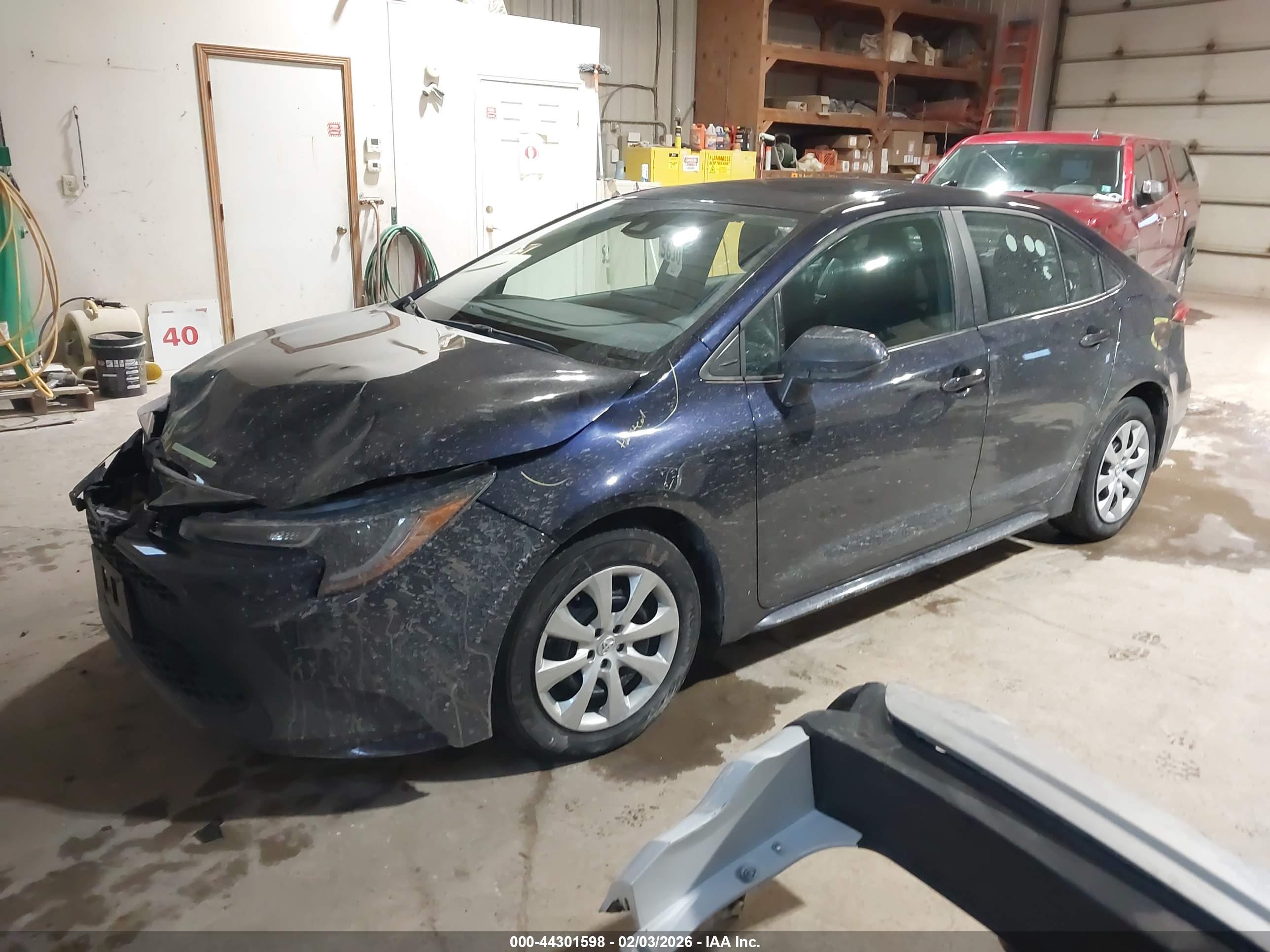 TOYOTA COROLLA image 2