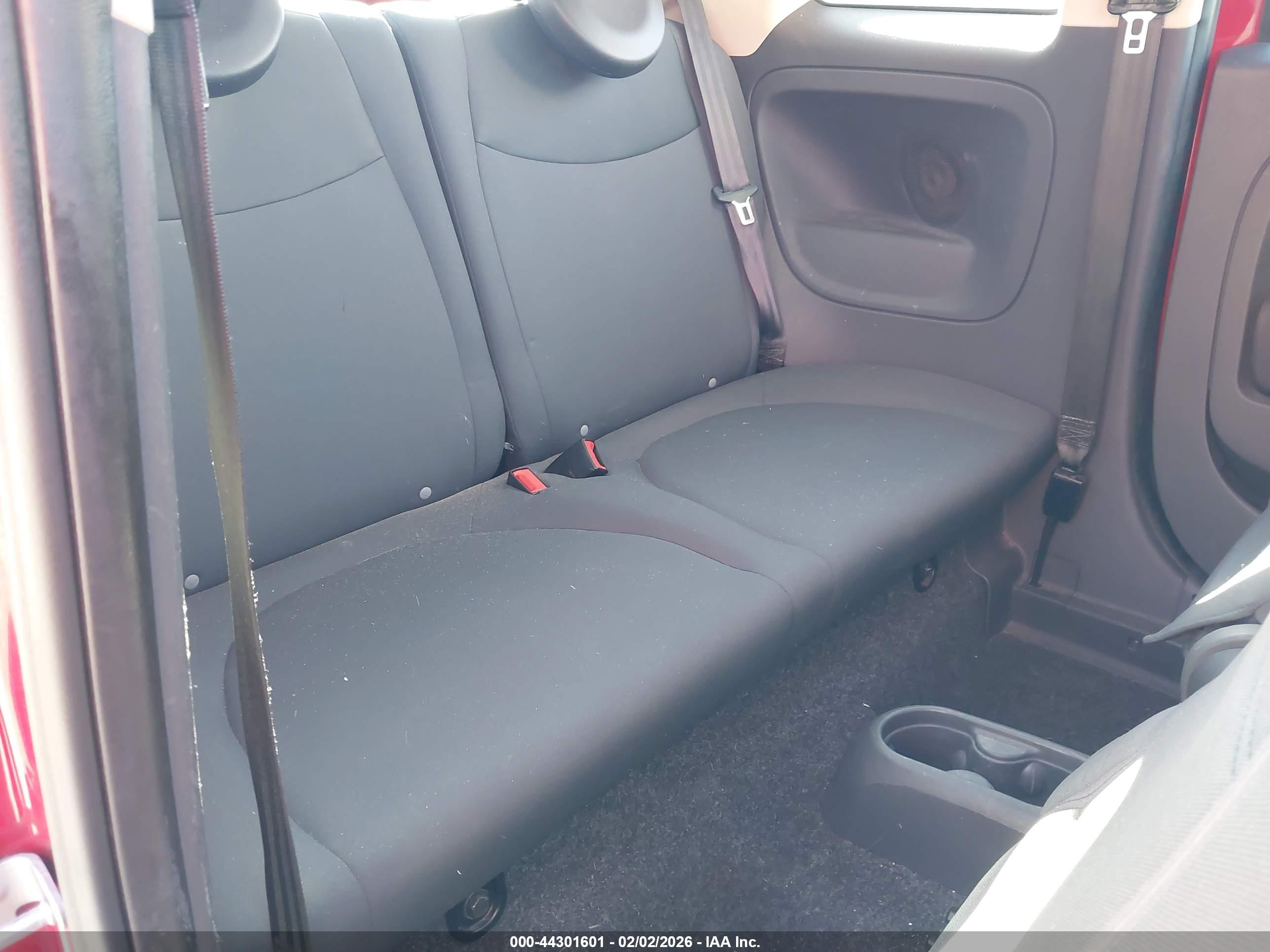 FIAT 500 image 8