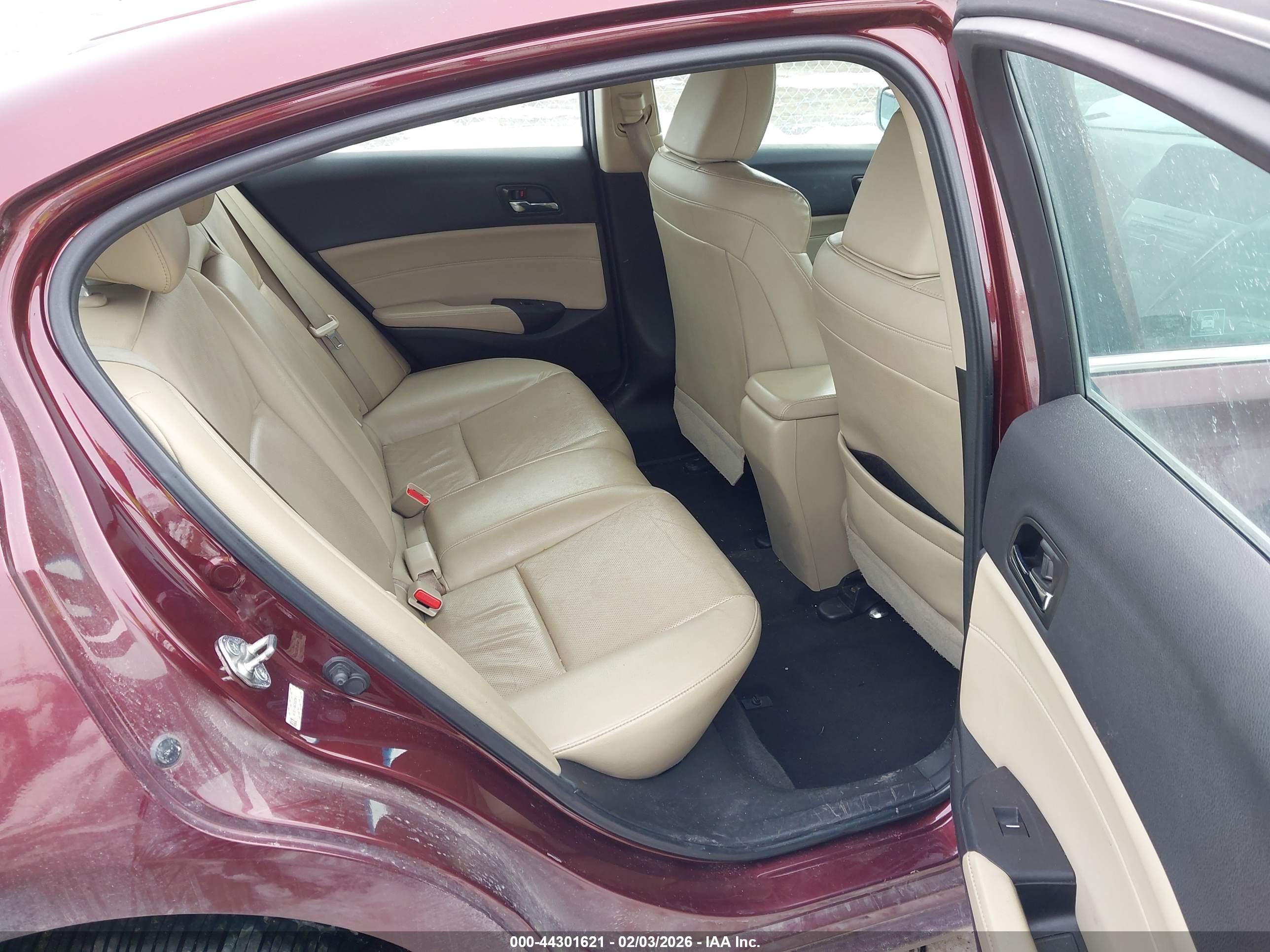 ACURA ILX image 8