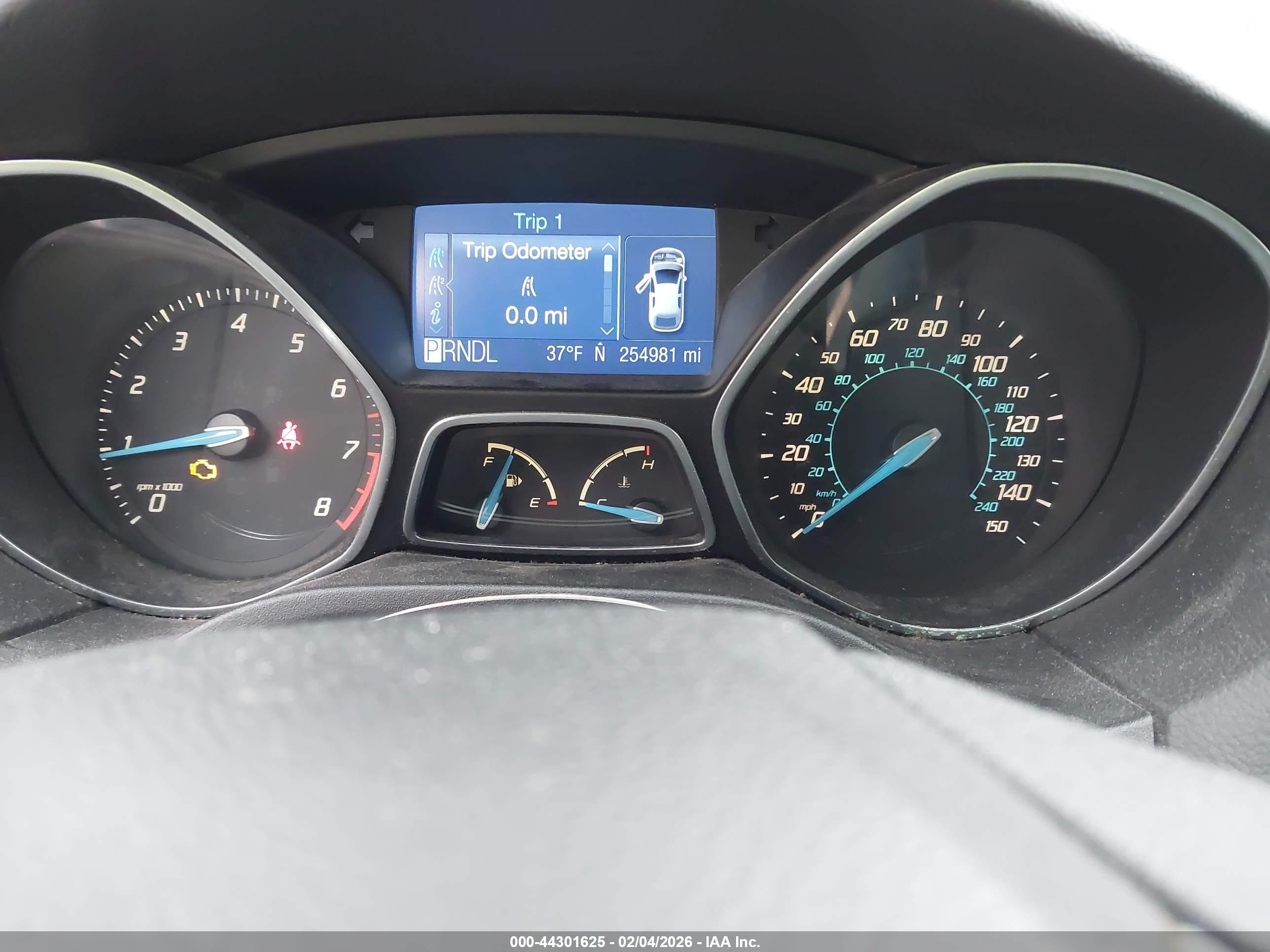 FORD FOCUS image 7