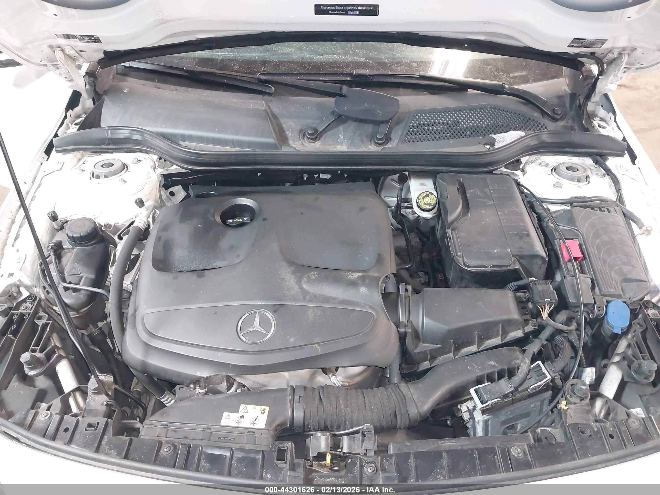 MERCEDES-BENZ GLA image 10