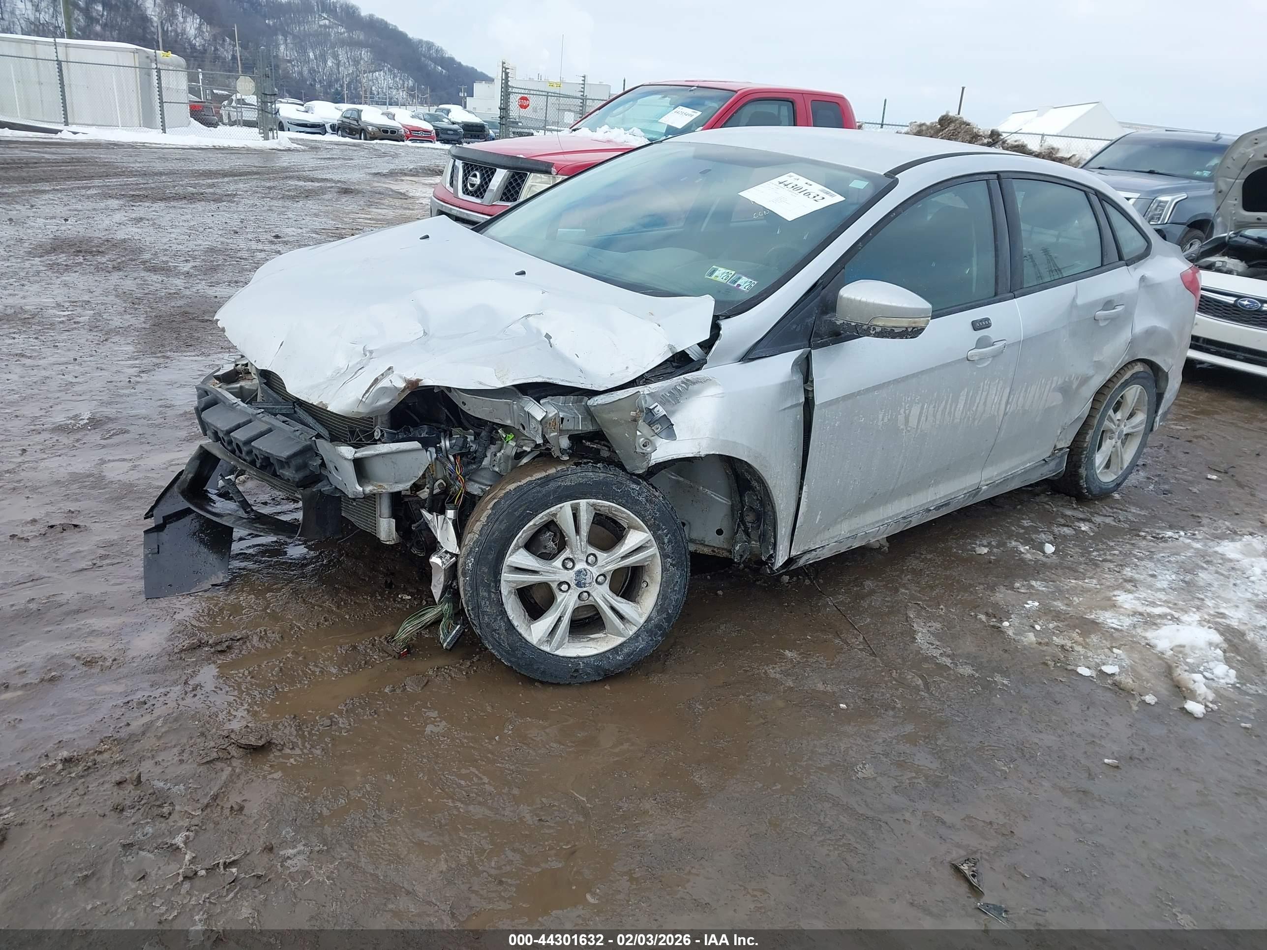 FORD FOCUS image 2