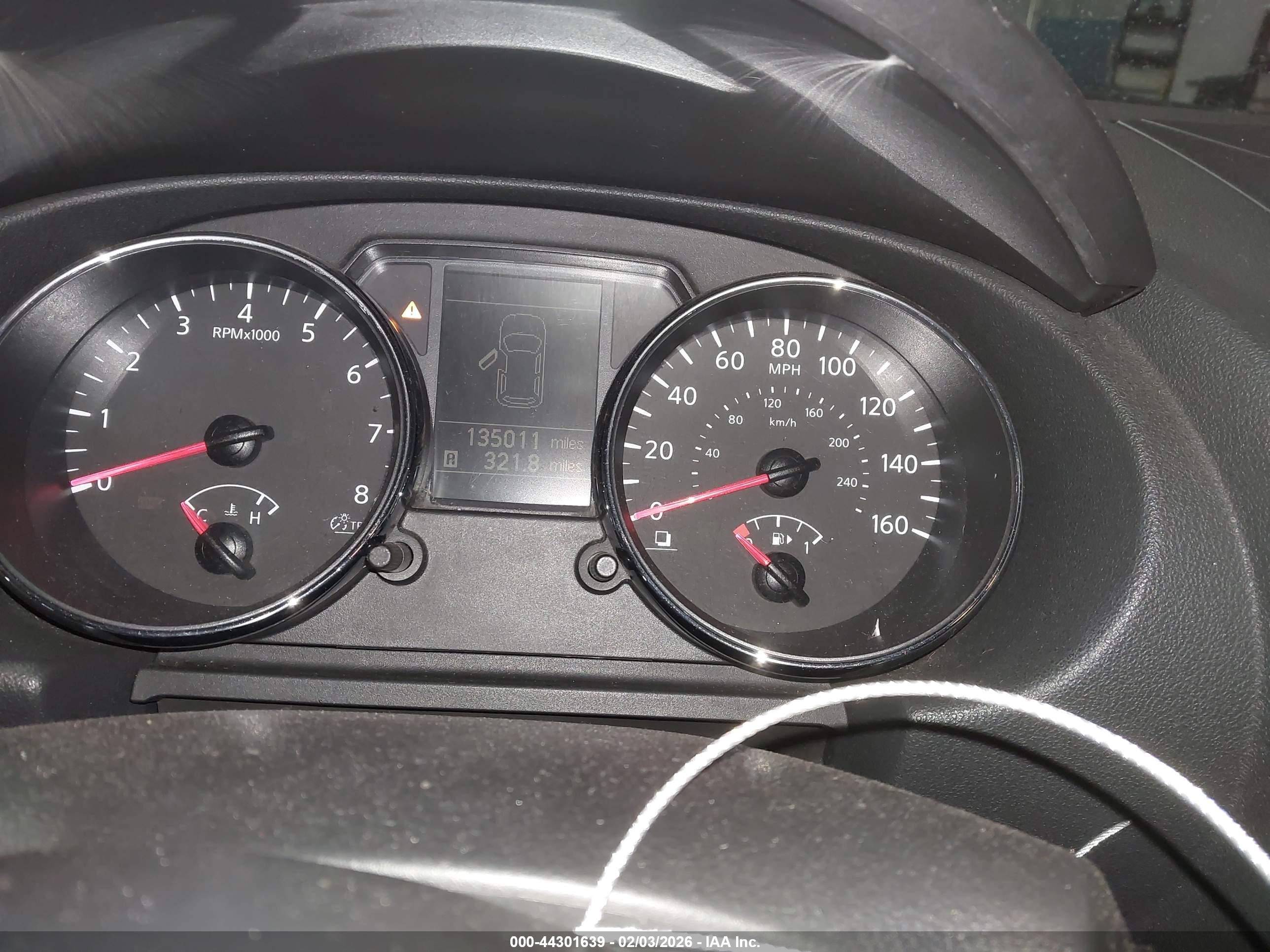 NISSAN ROGUE image 7