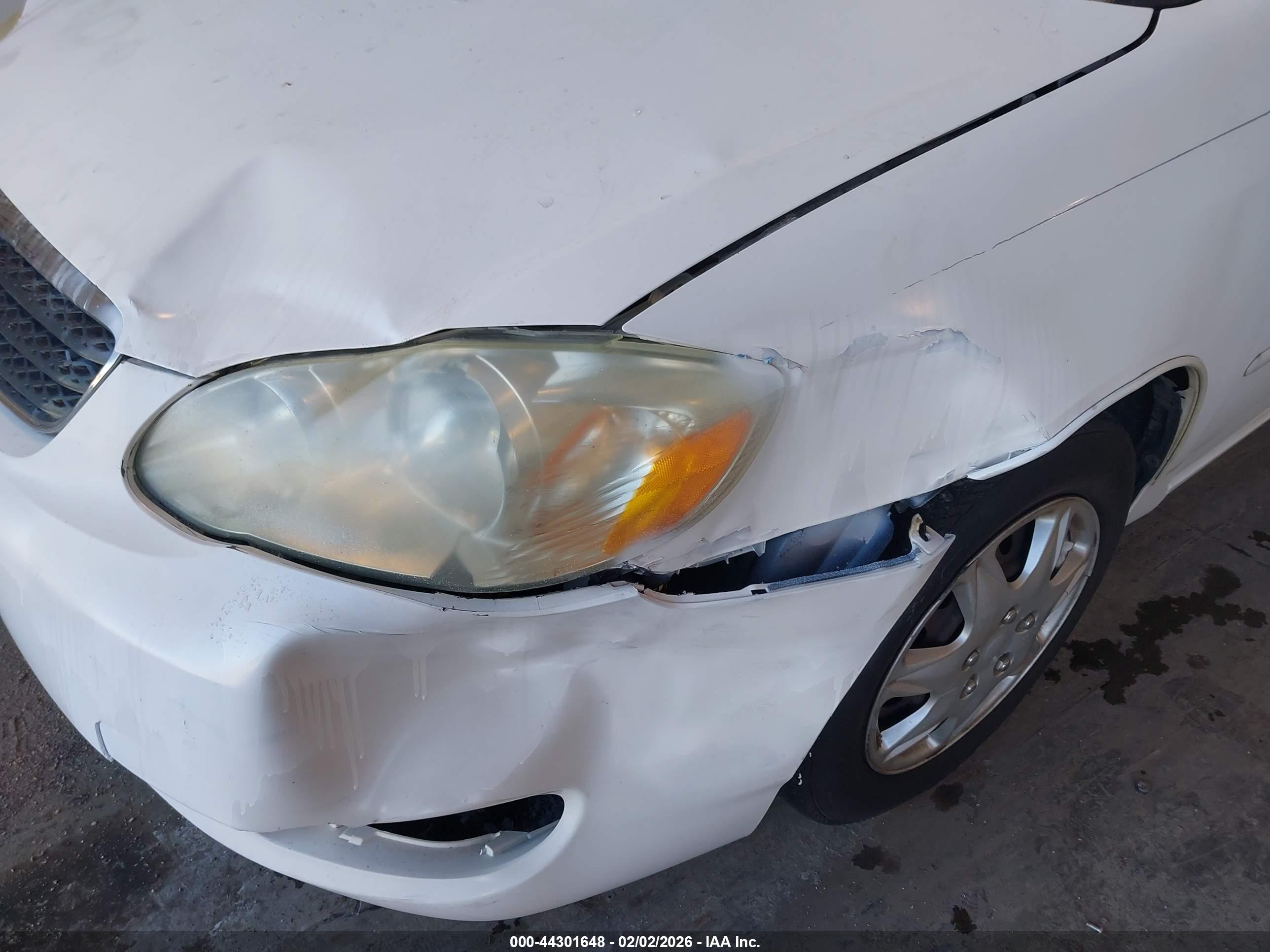 TOYOTA COROLLA image 6