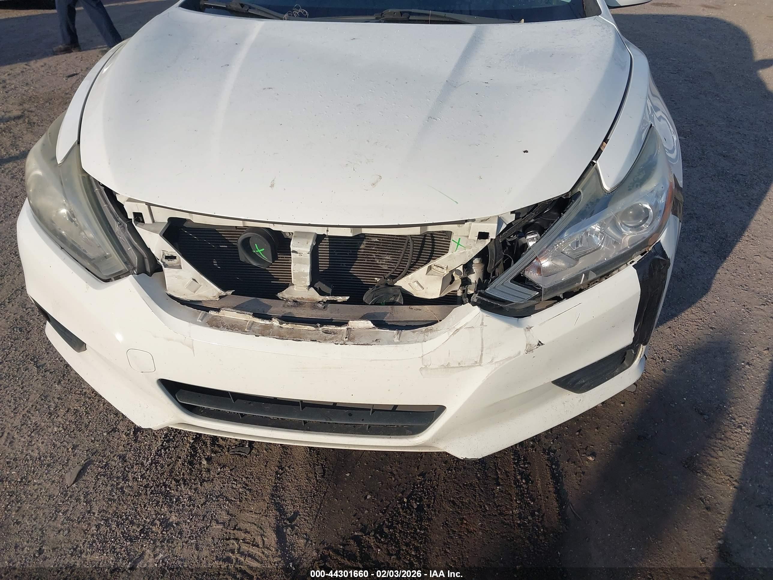 NISSAN ALTIMA image 6