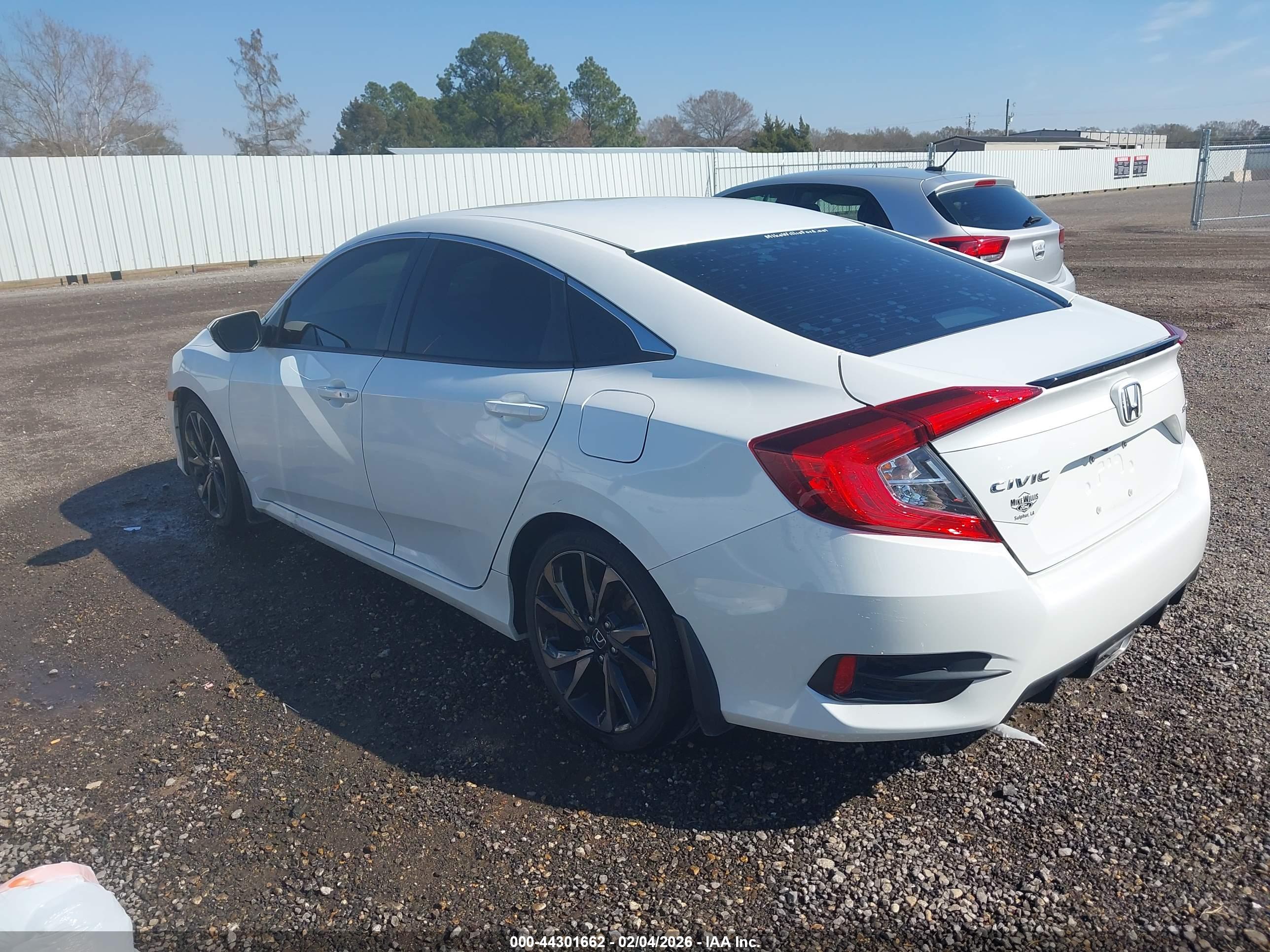 HONDA CIVIC image 3