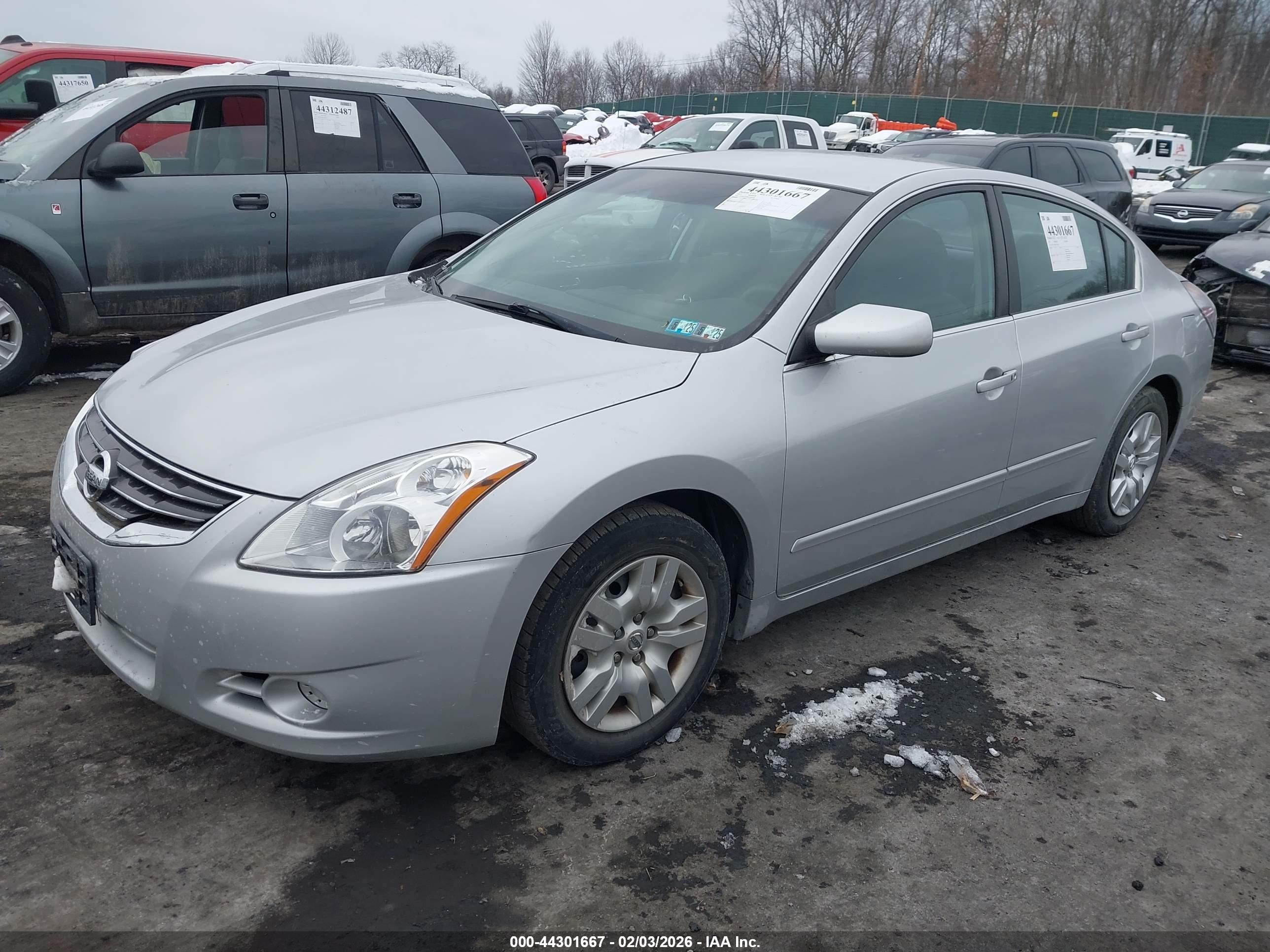 NISSAN ALTIMA image 2