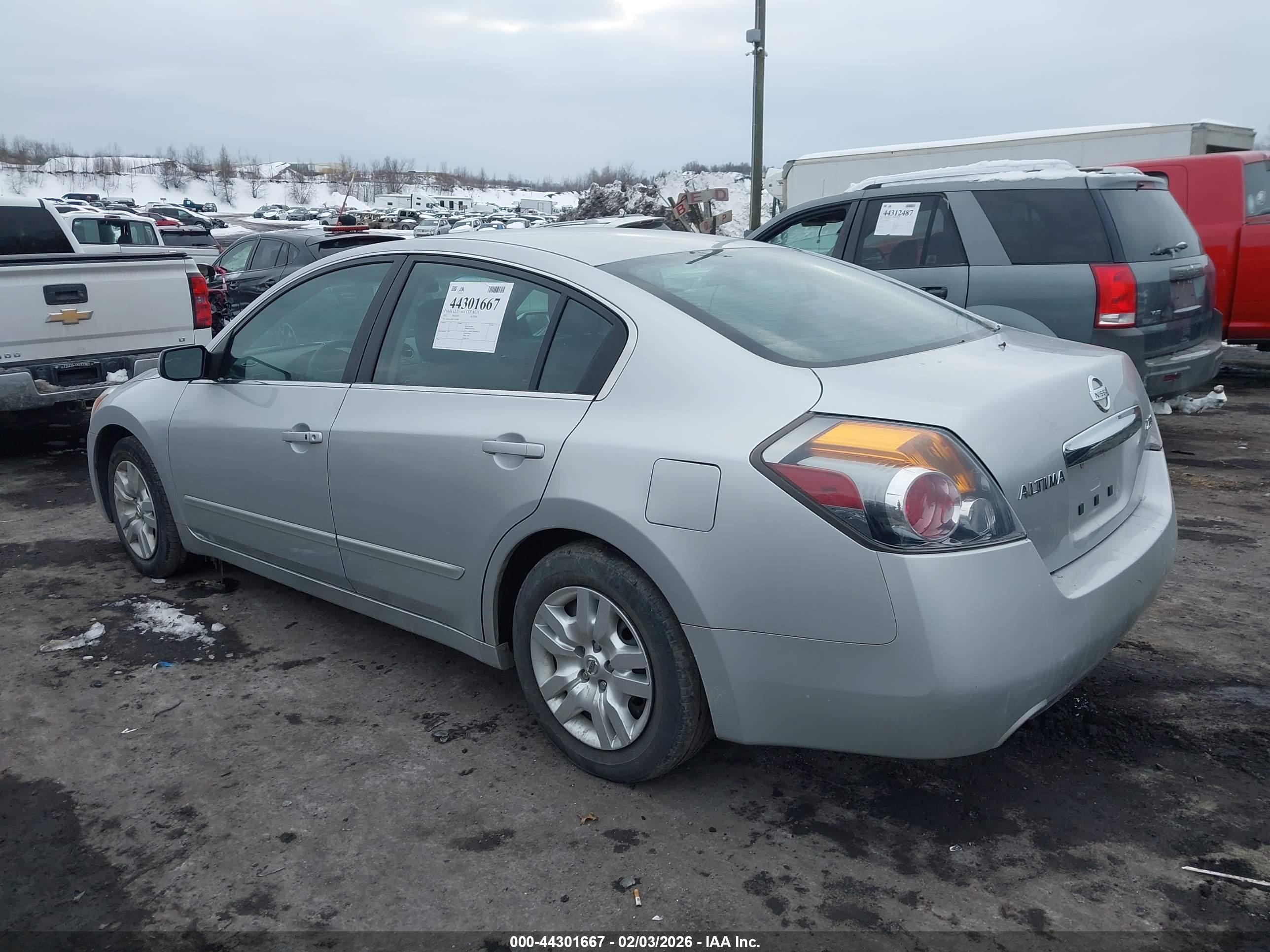 NISSAN ALTIMA image 3