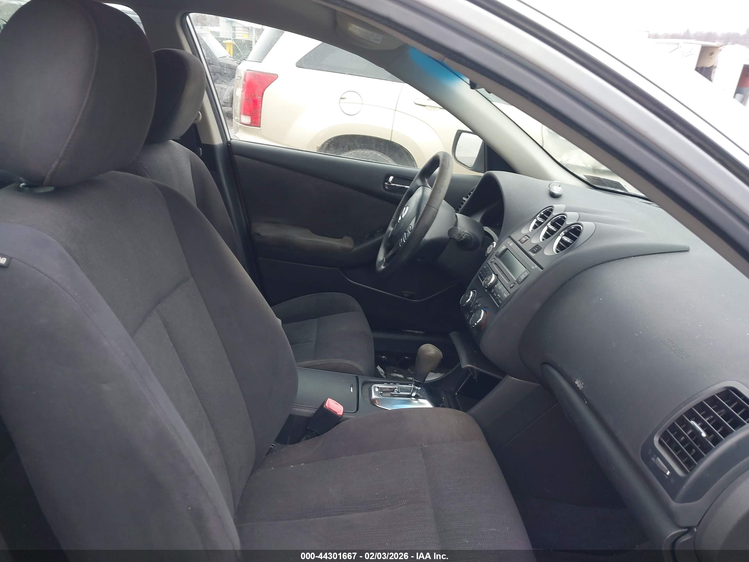 NISSAN ALTIMA image 5