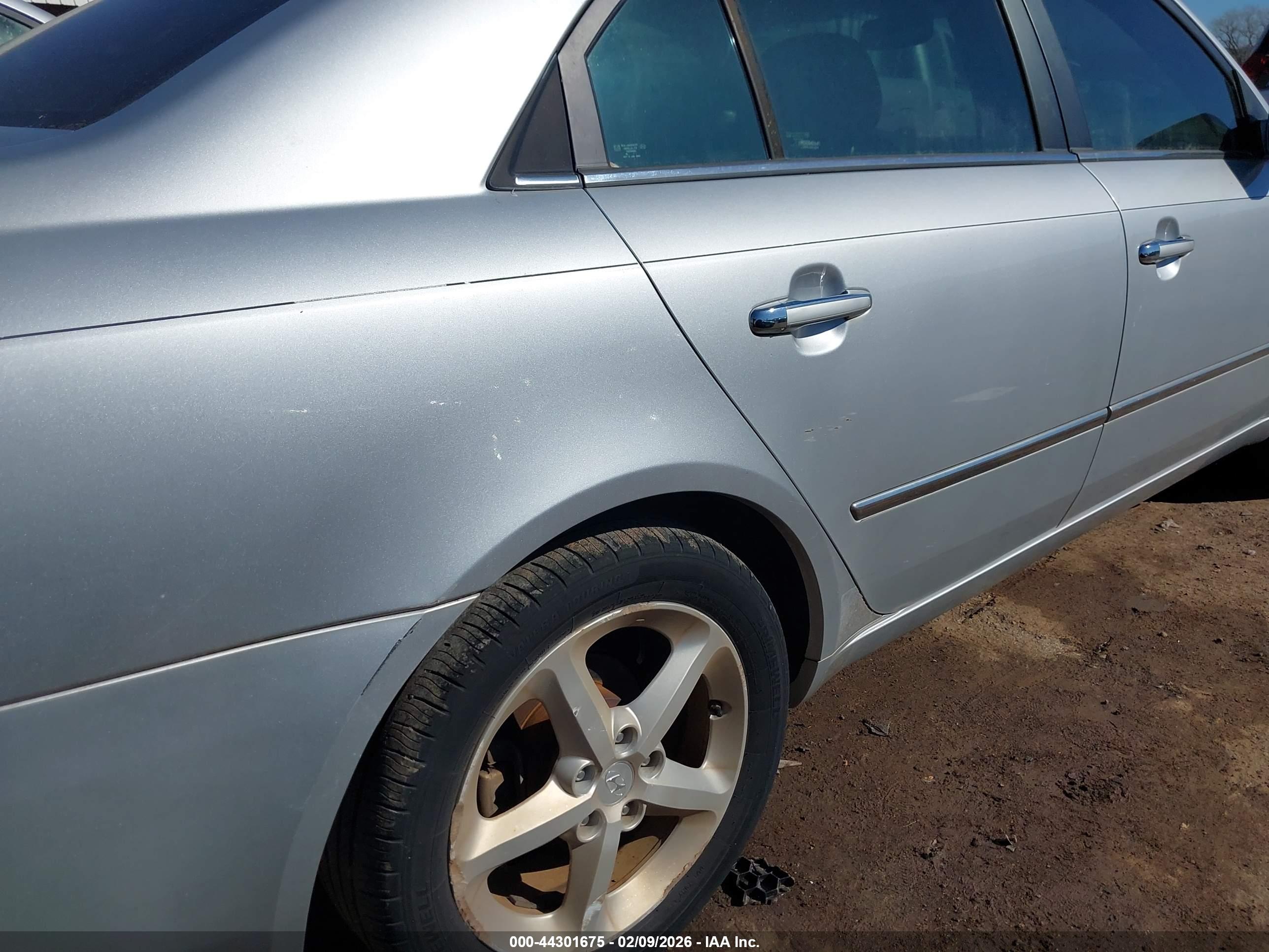HYUNDAI SONATA image 6