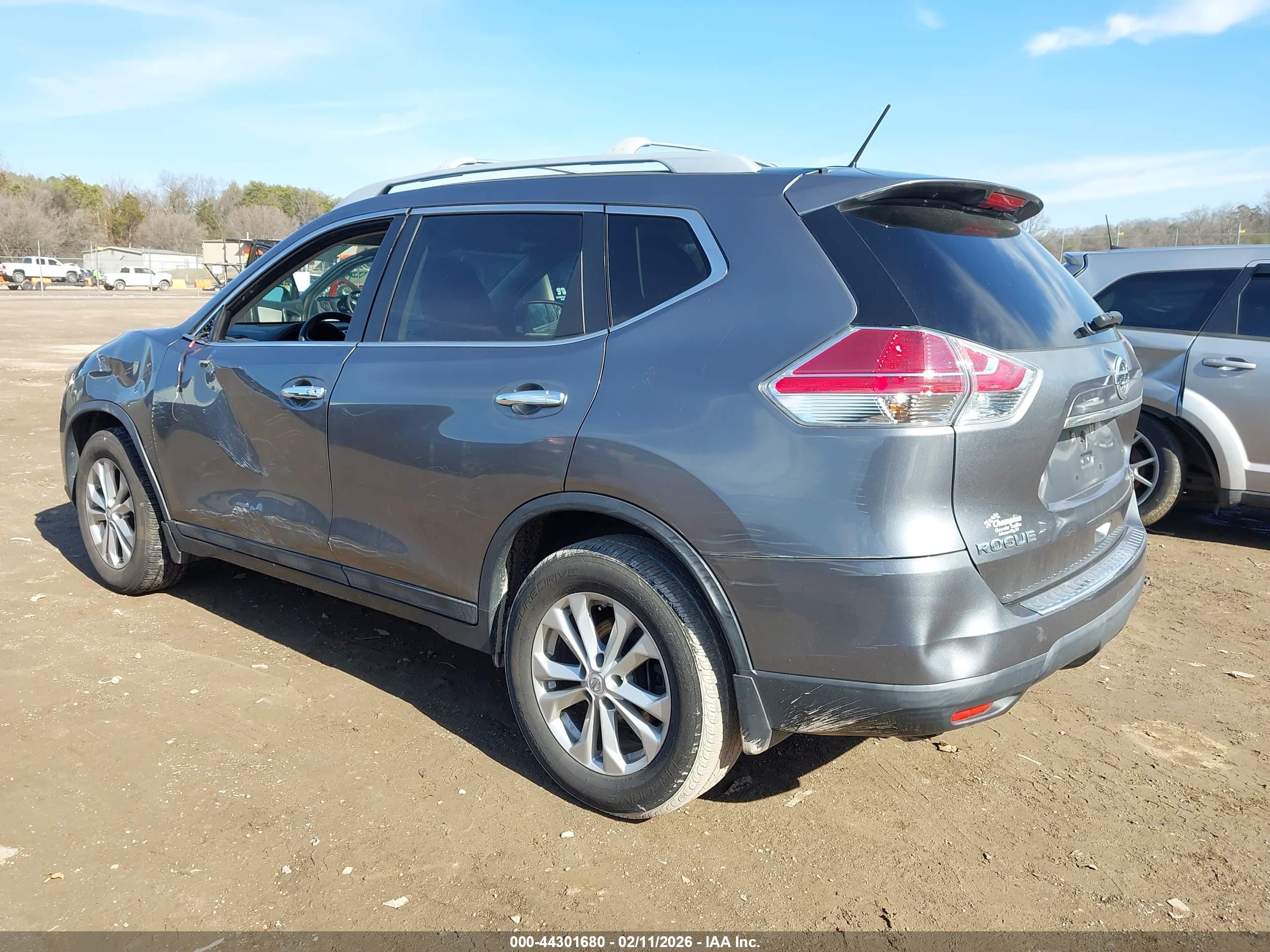 NISSAN ROGUE image 3