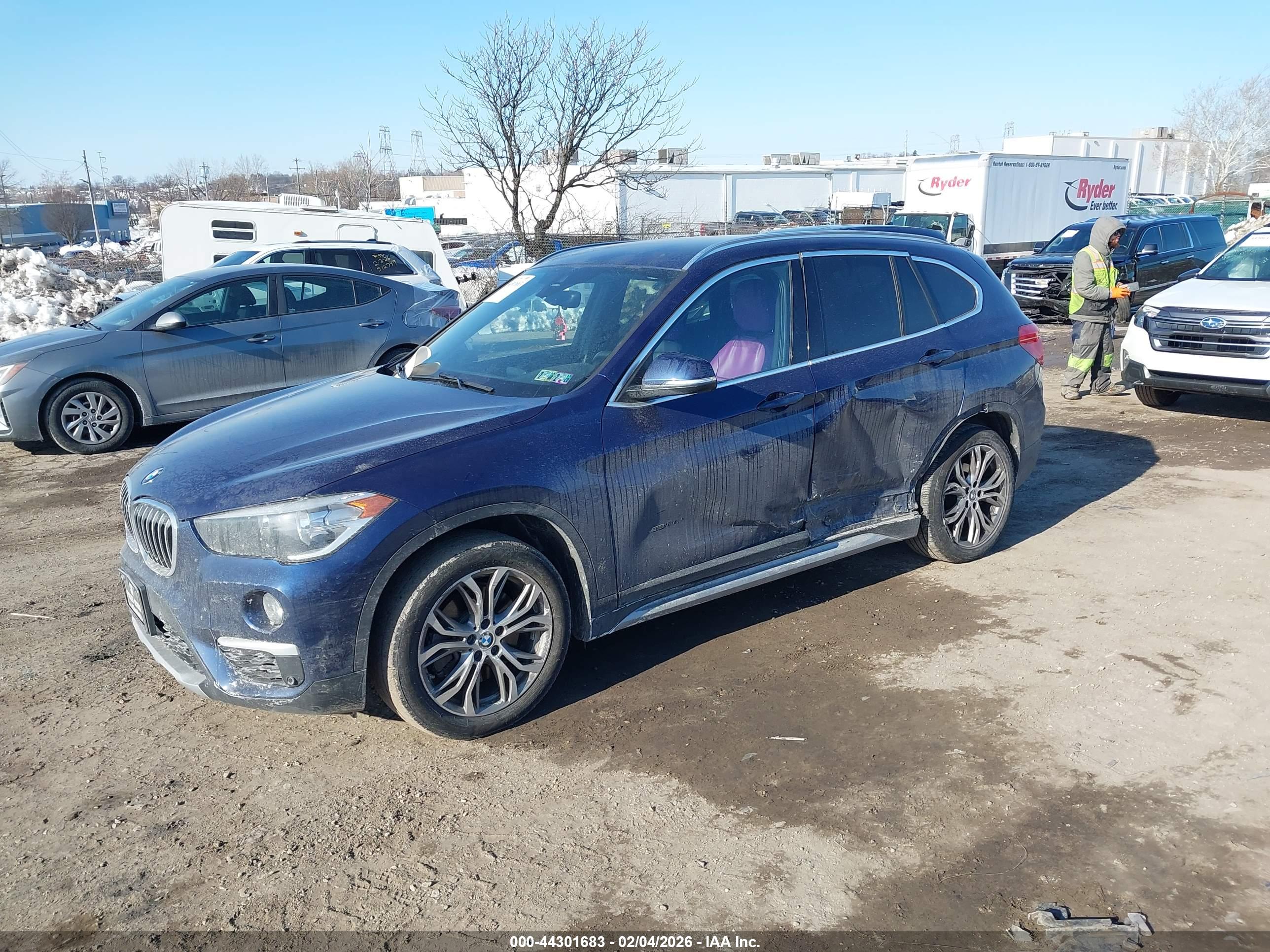 BMW X1 image 2