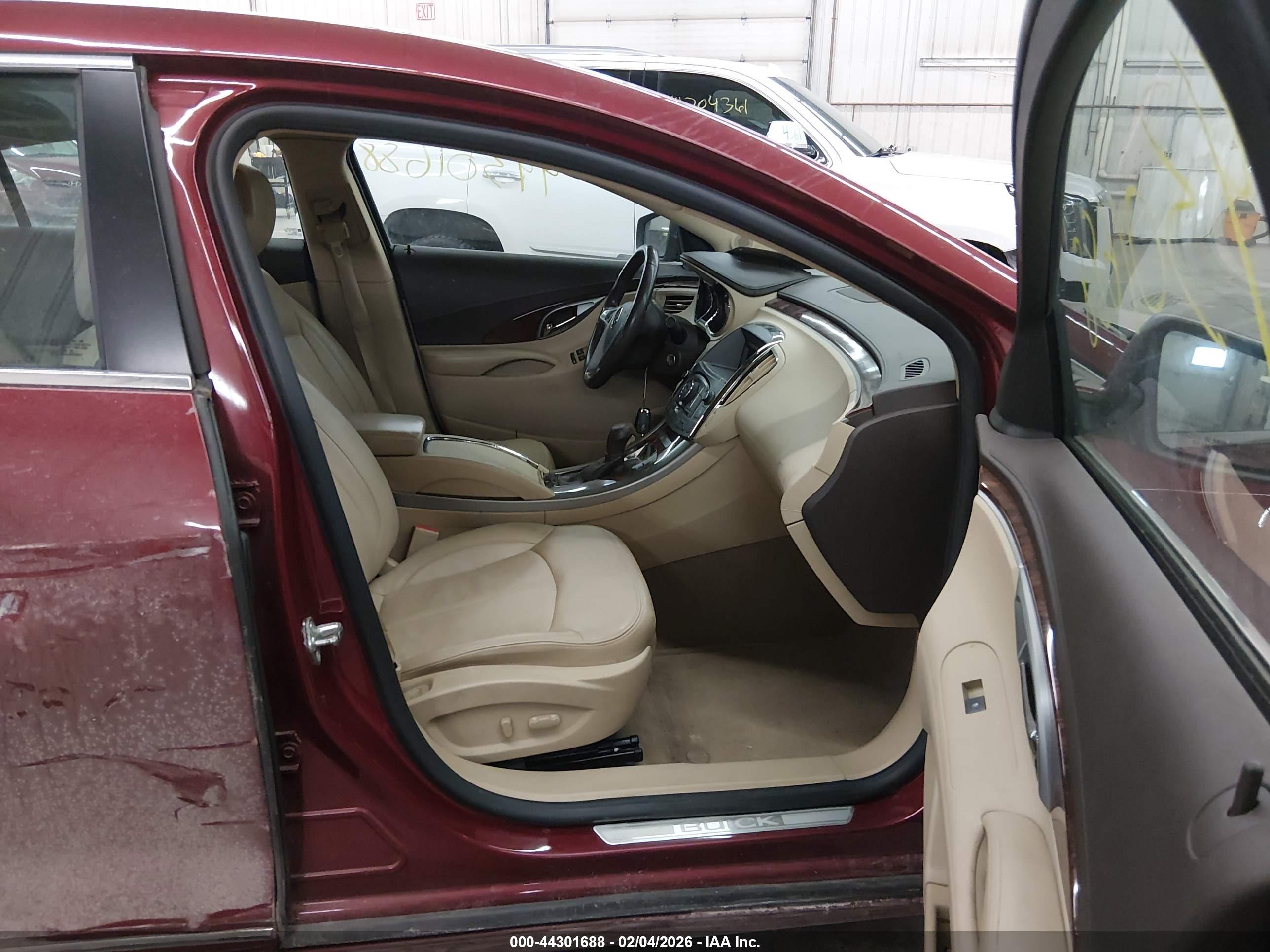 BUICK LACROSSE image 5