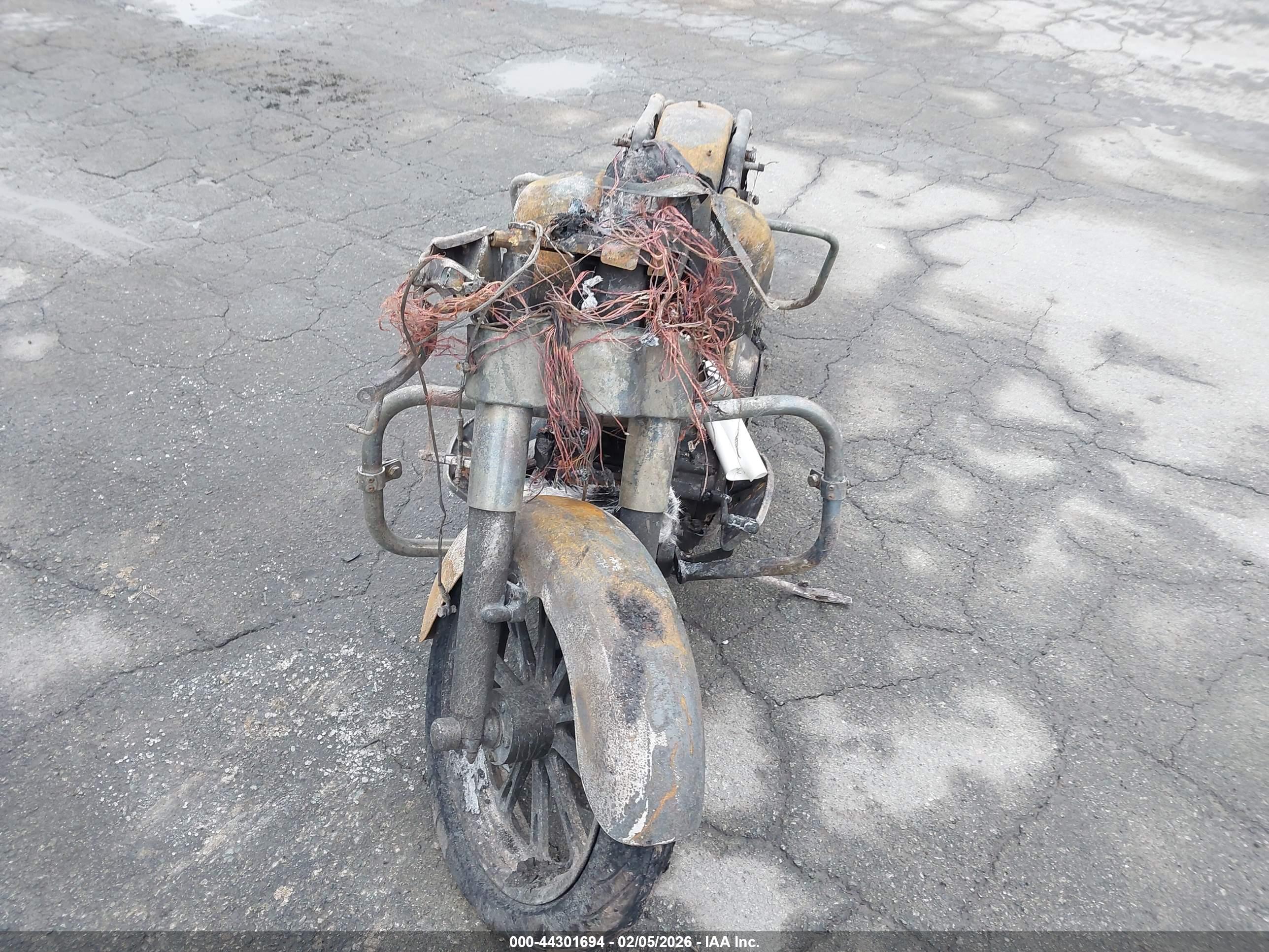 HARLEY-DAVIDSON FLHT image 5