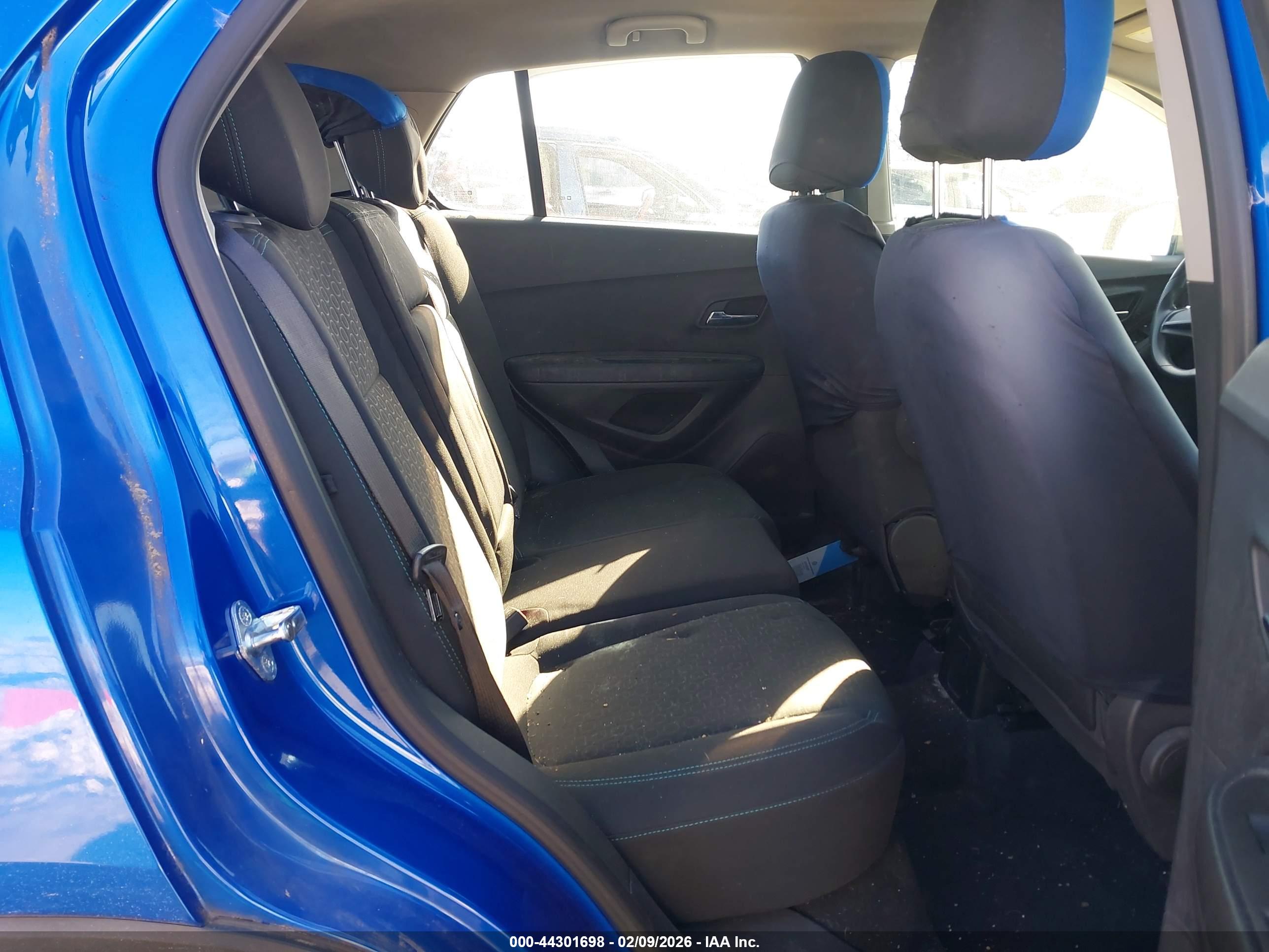 CHEVROLET TRAX image 8