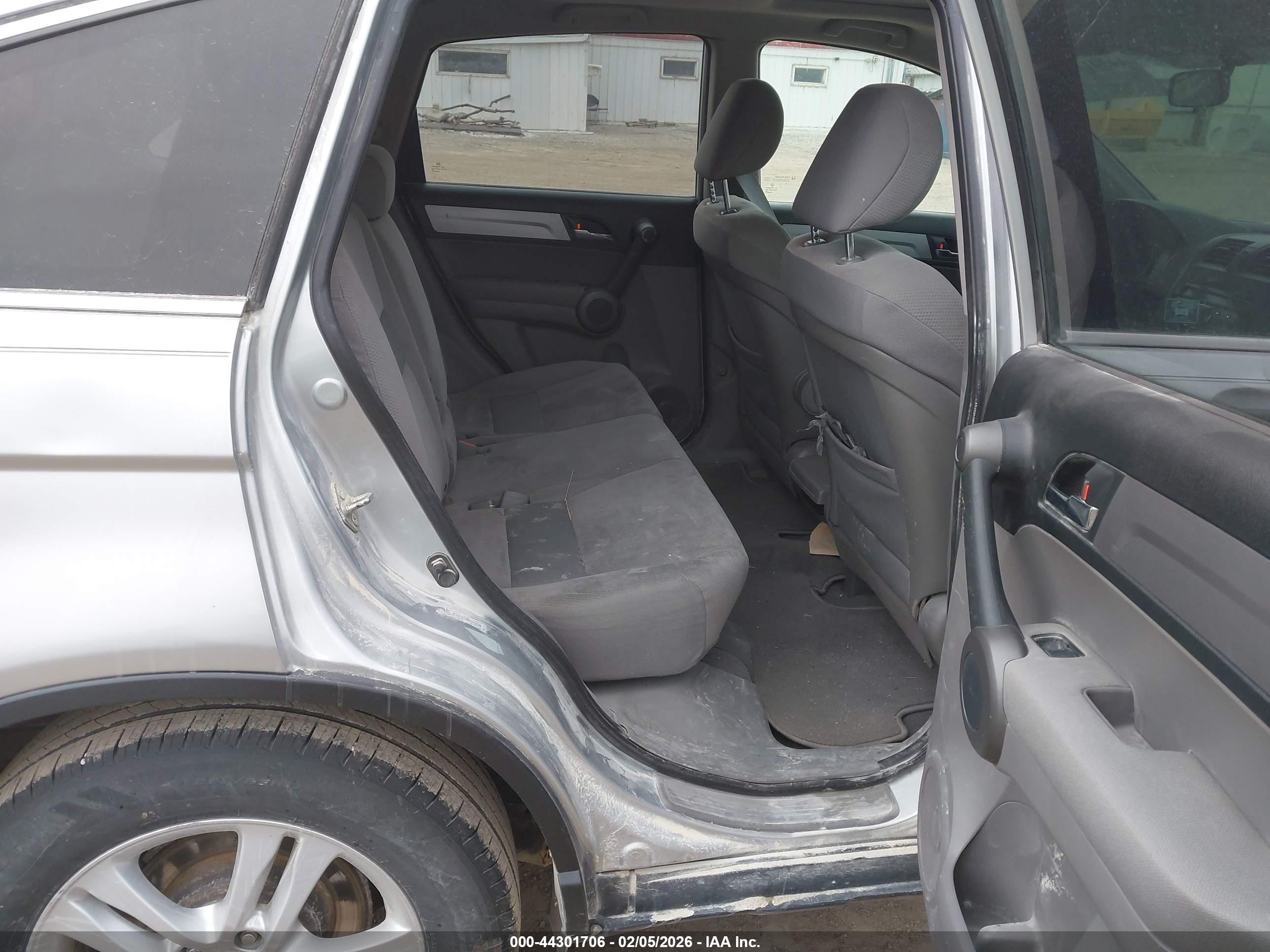 HONDA CR-V image 8