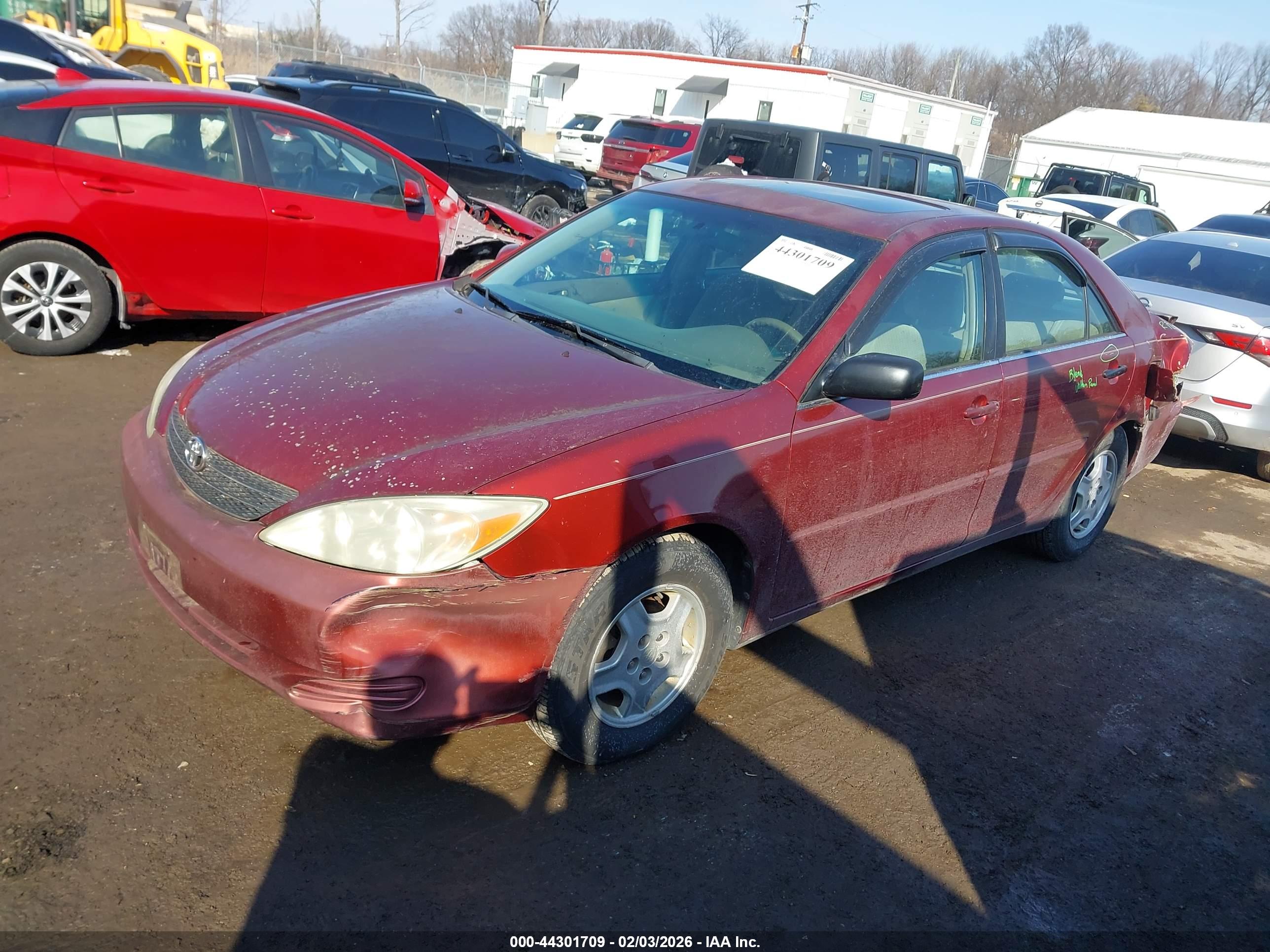 TOYOTA CAMRY image 2