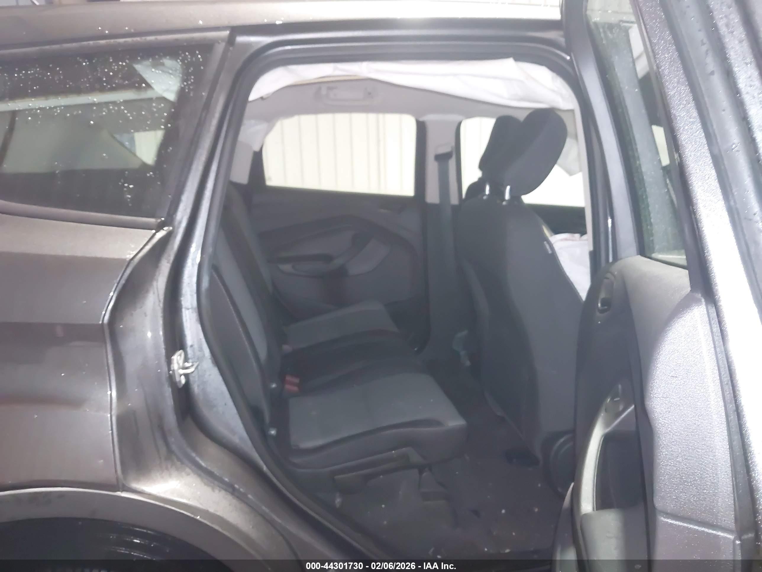 FORD ESCAPE image 8