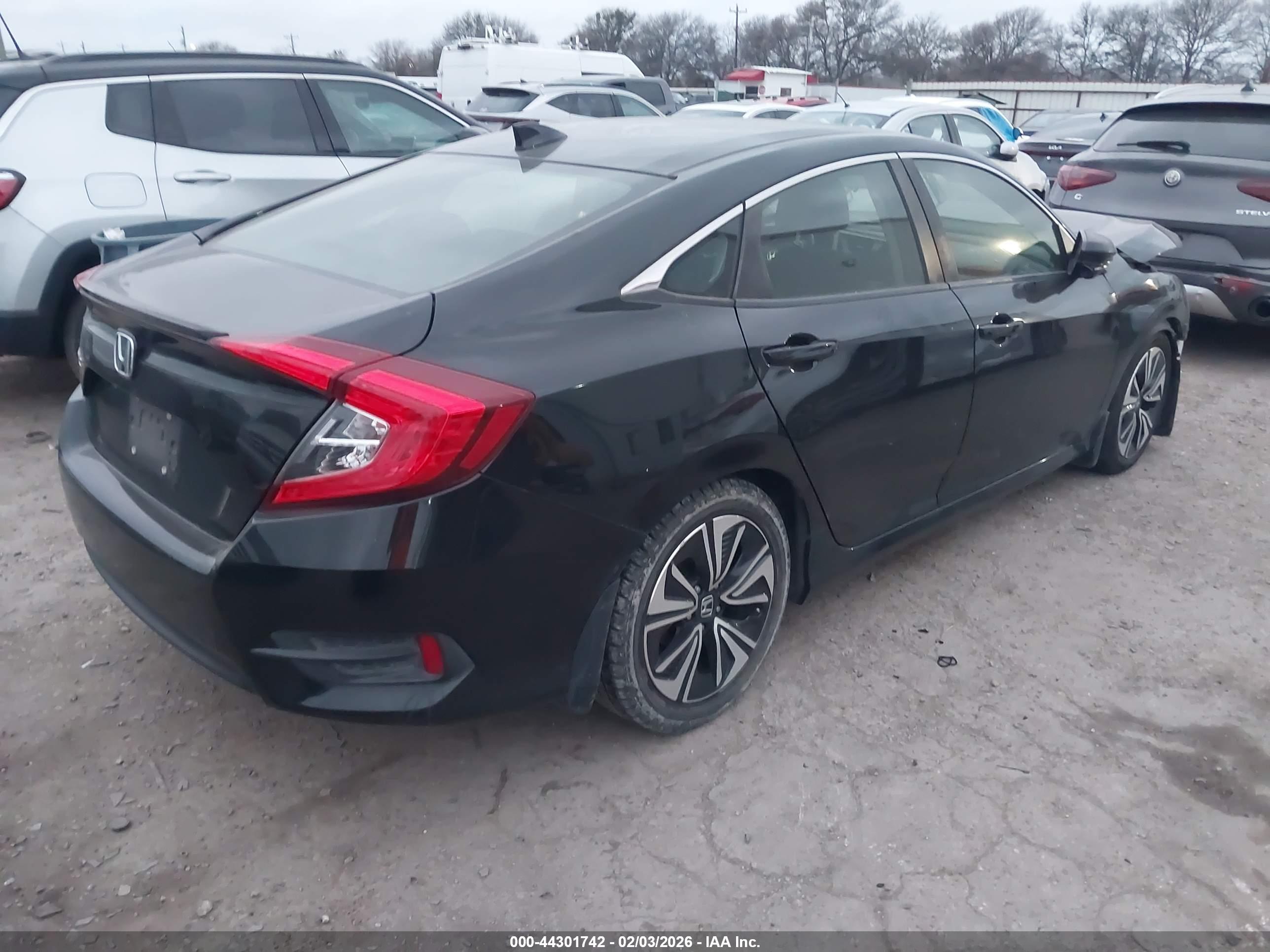HONDA CIVIC image 4