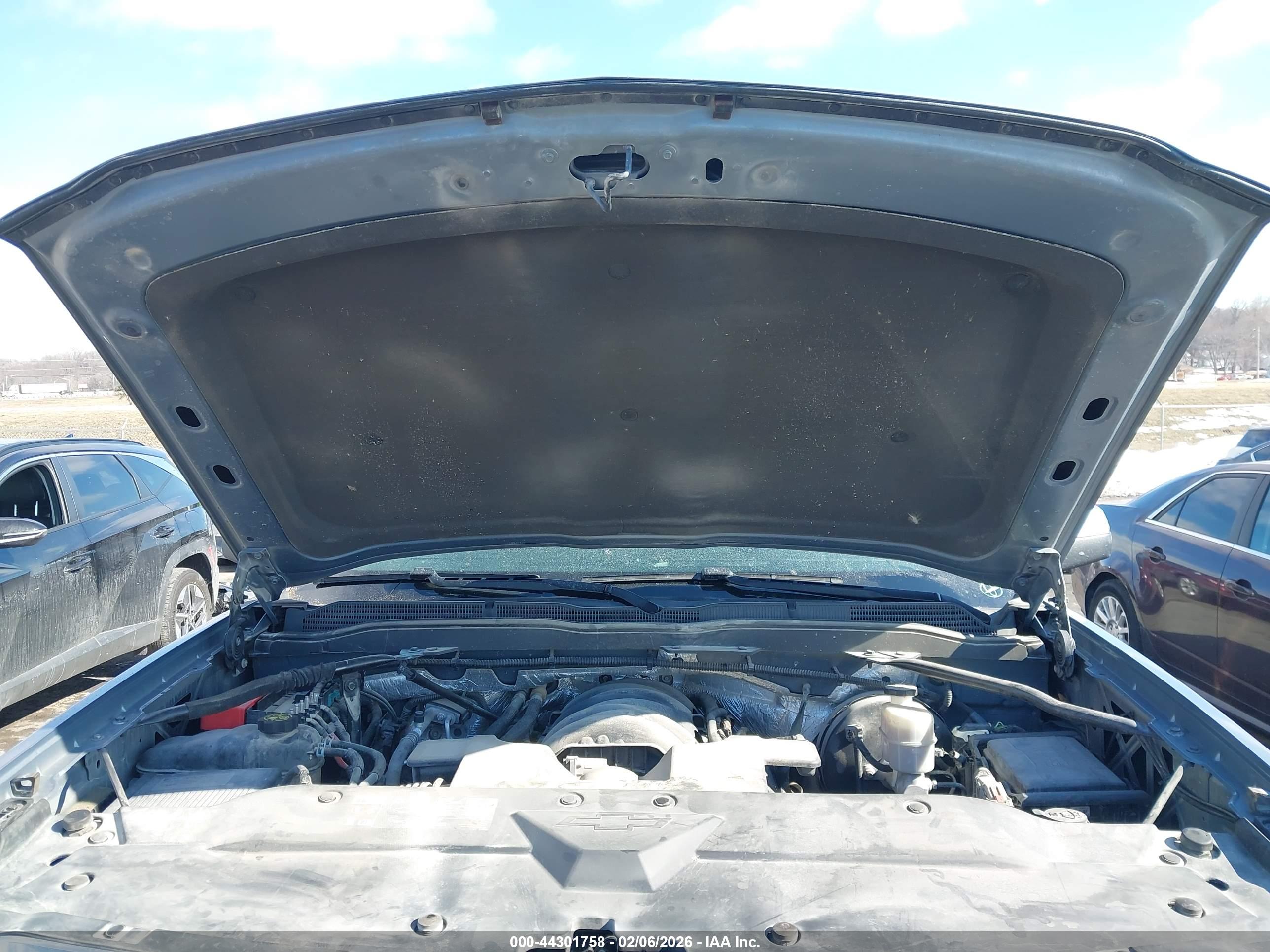 CHEVROLET SILVERADO image 10