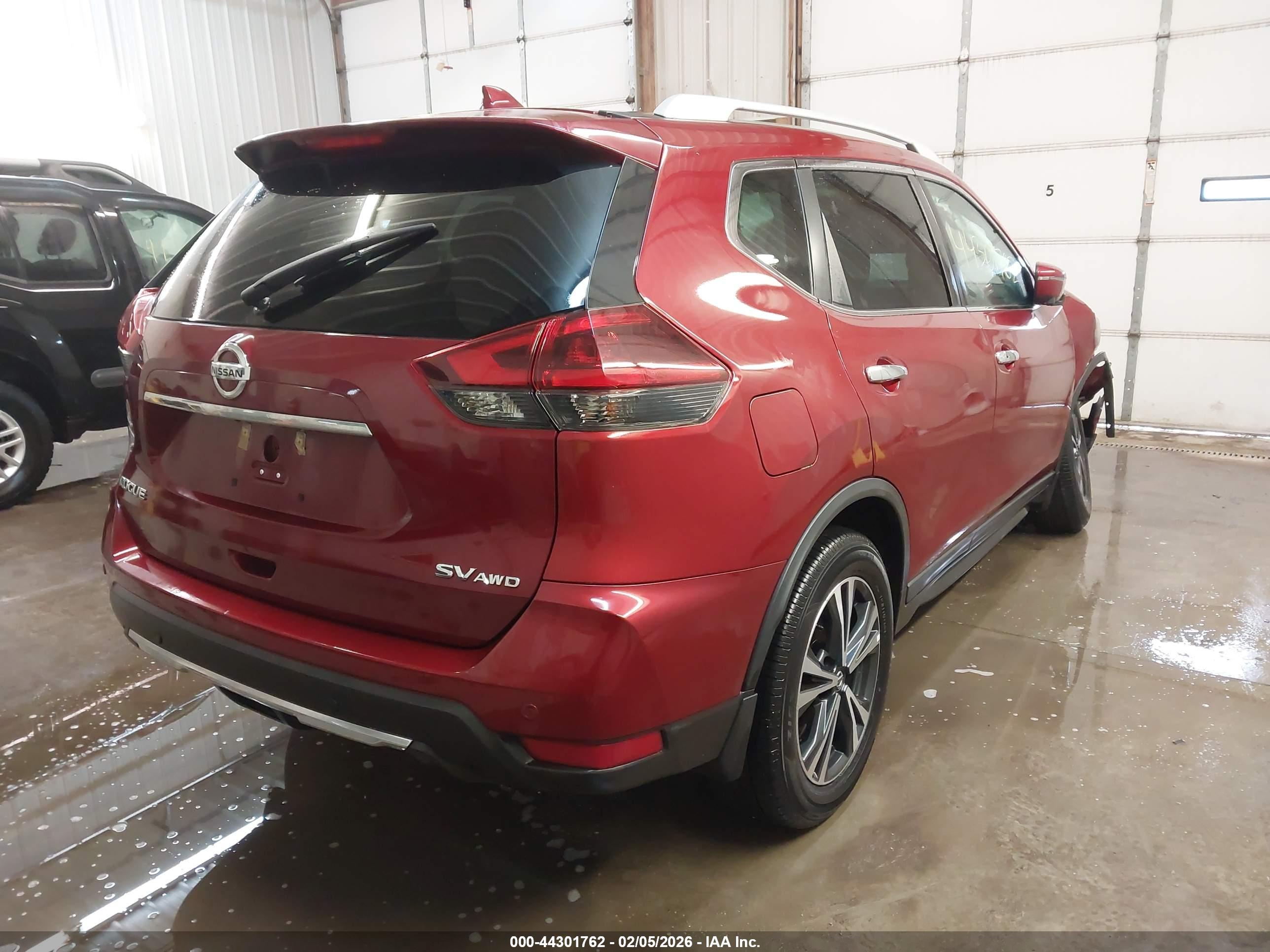 NISSAN ROGUE image 4