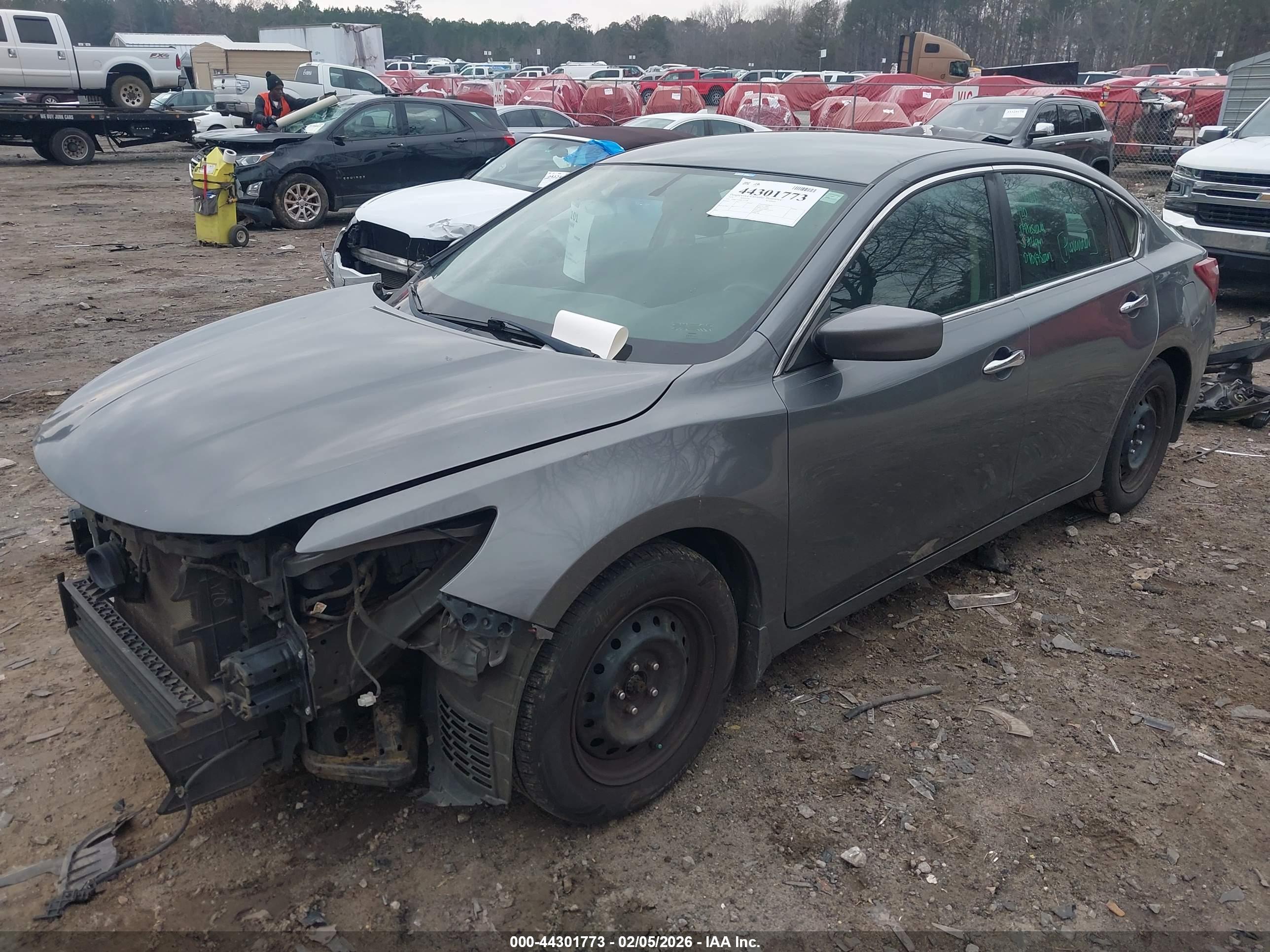 NISSAN ALTIMA image 2