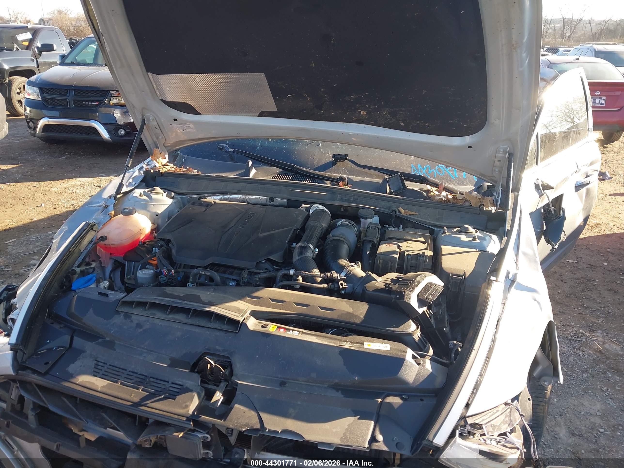 HYUNDAI SONATA image 10