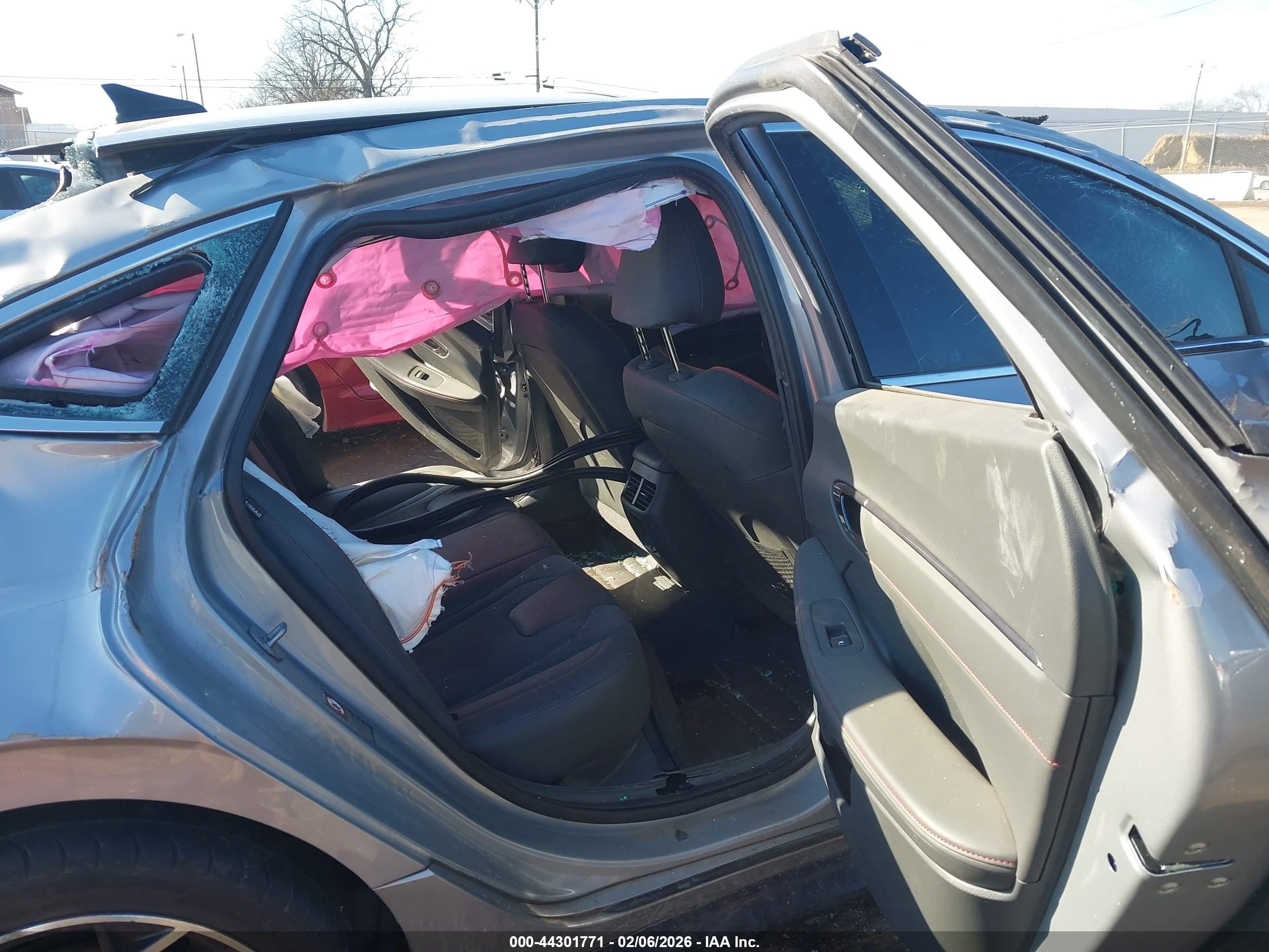HYUNDAI SONATA image 8
