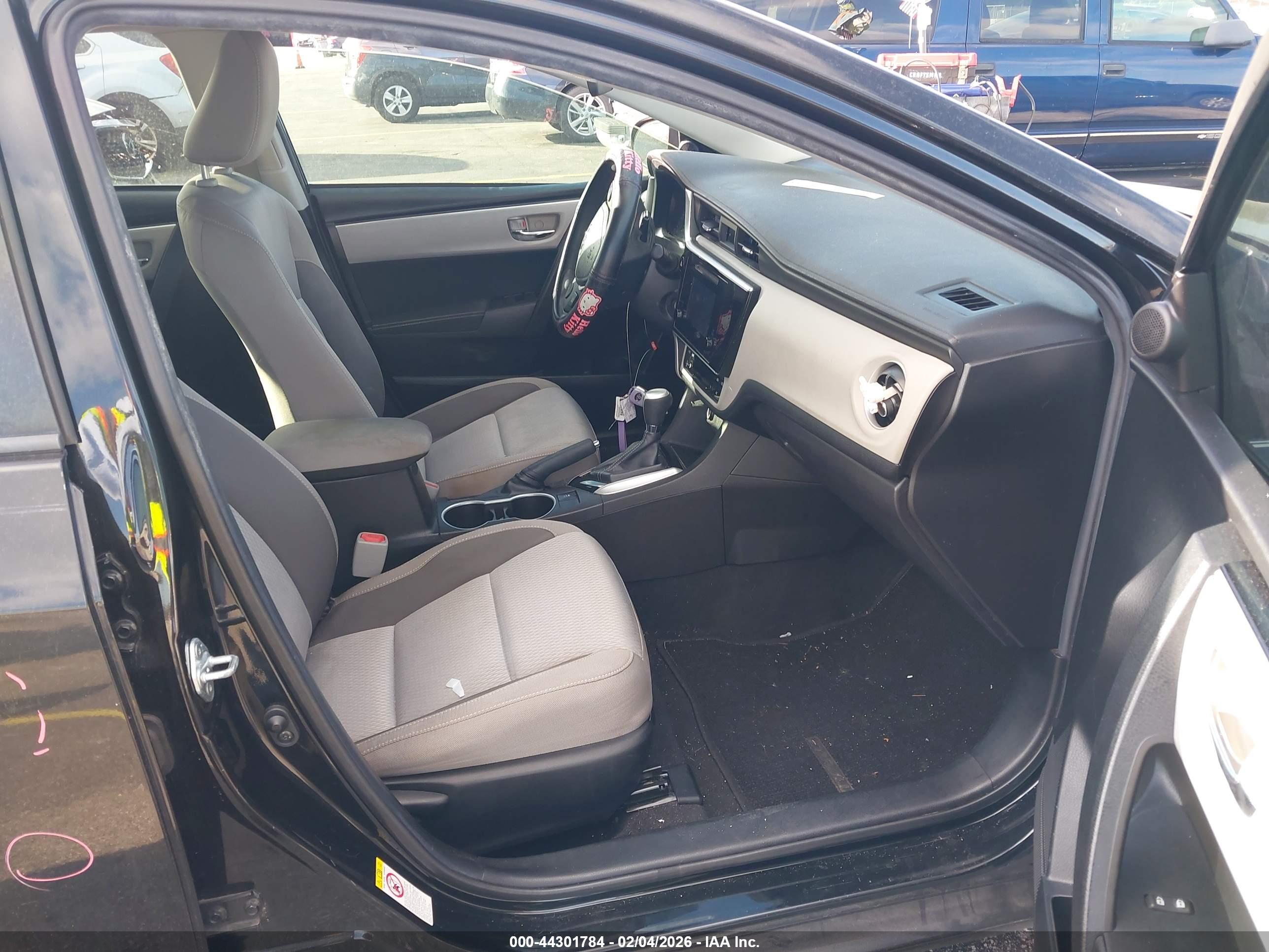 TOYOTA COROLLA image 5