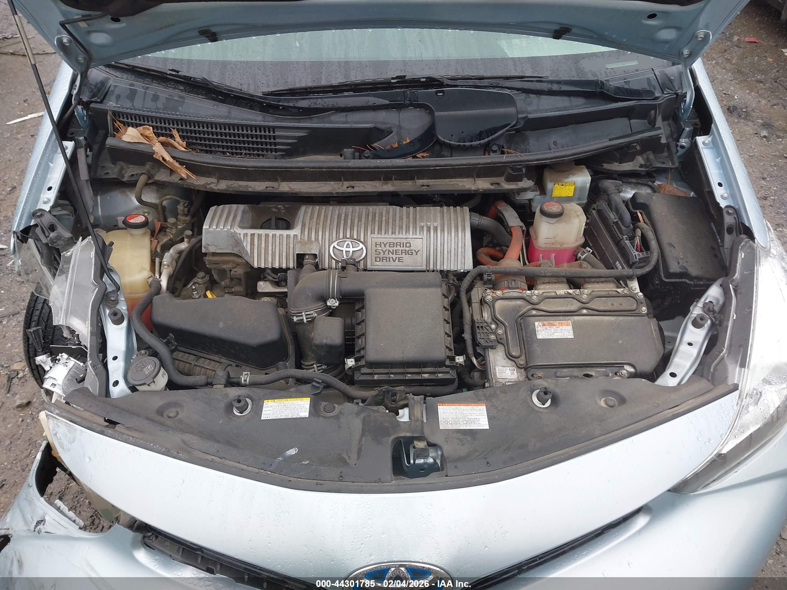 TOYOTA PRIUS image 10
