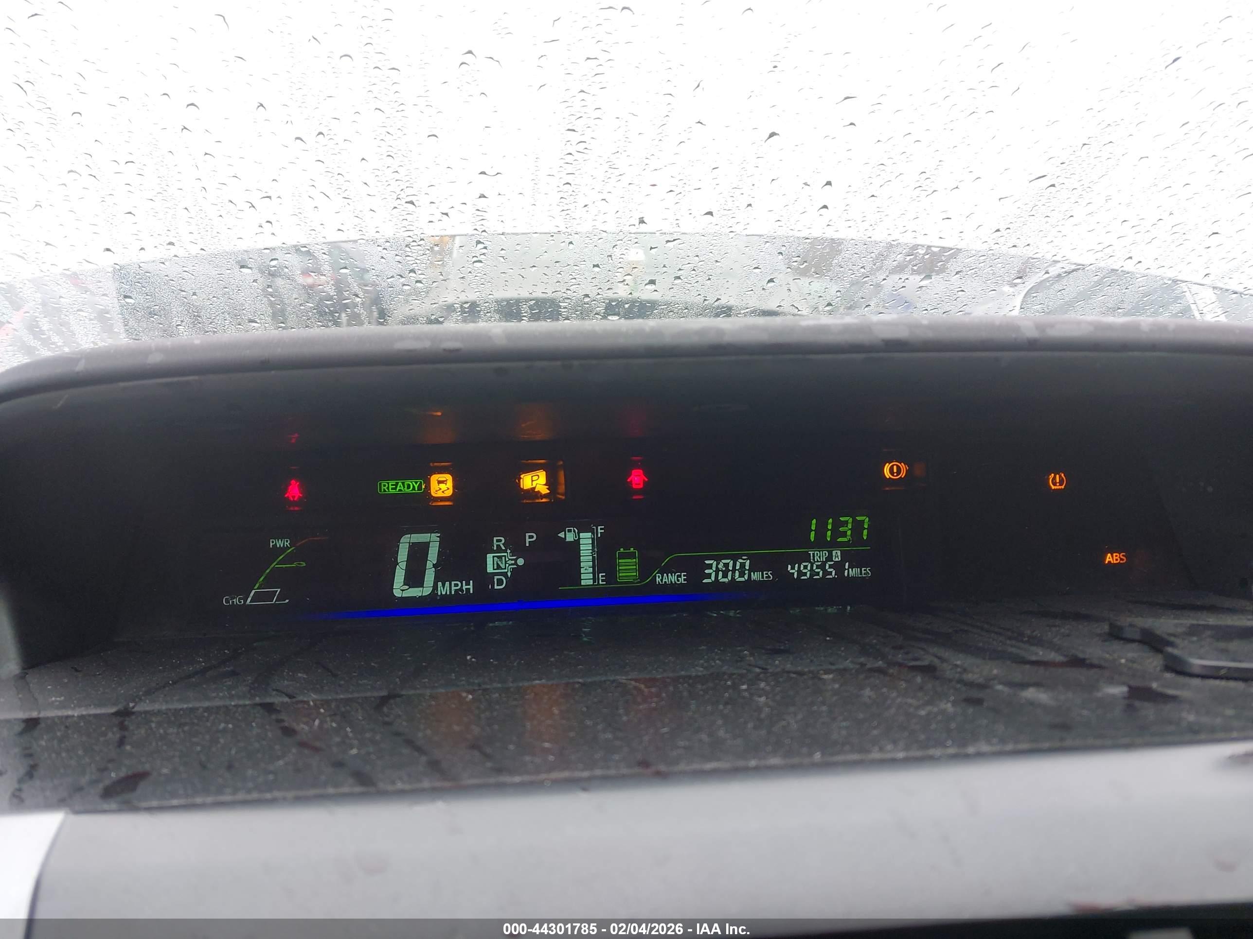 TOYOTA PRIUS image 7