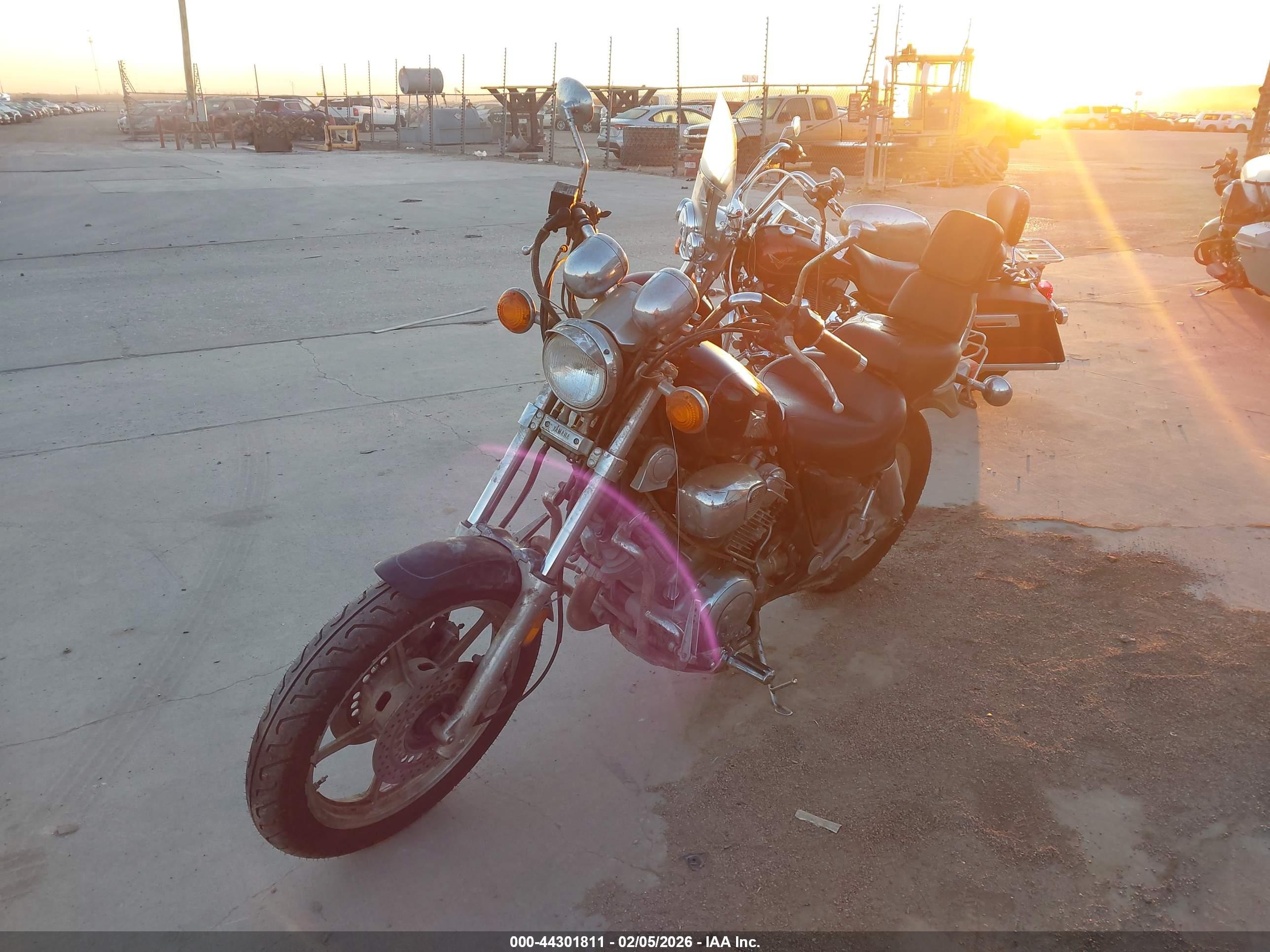 YAMAHA XV1100 image 2