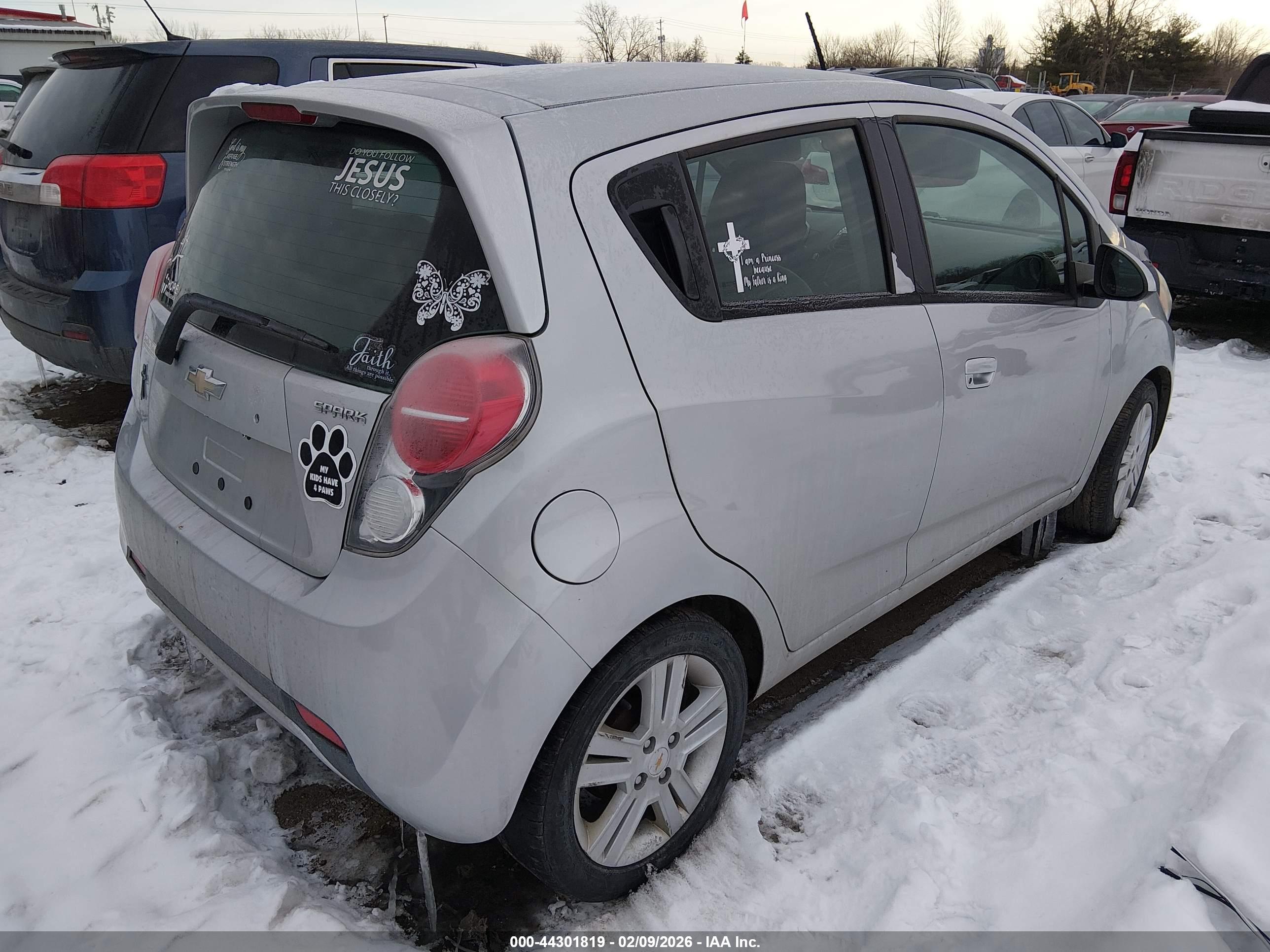 CHEVROLET SPARK image 4
