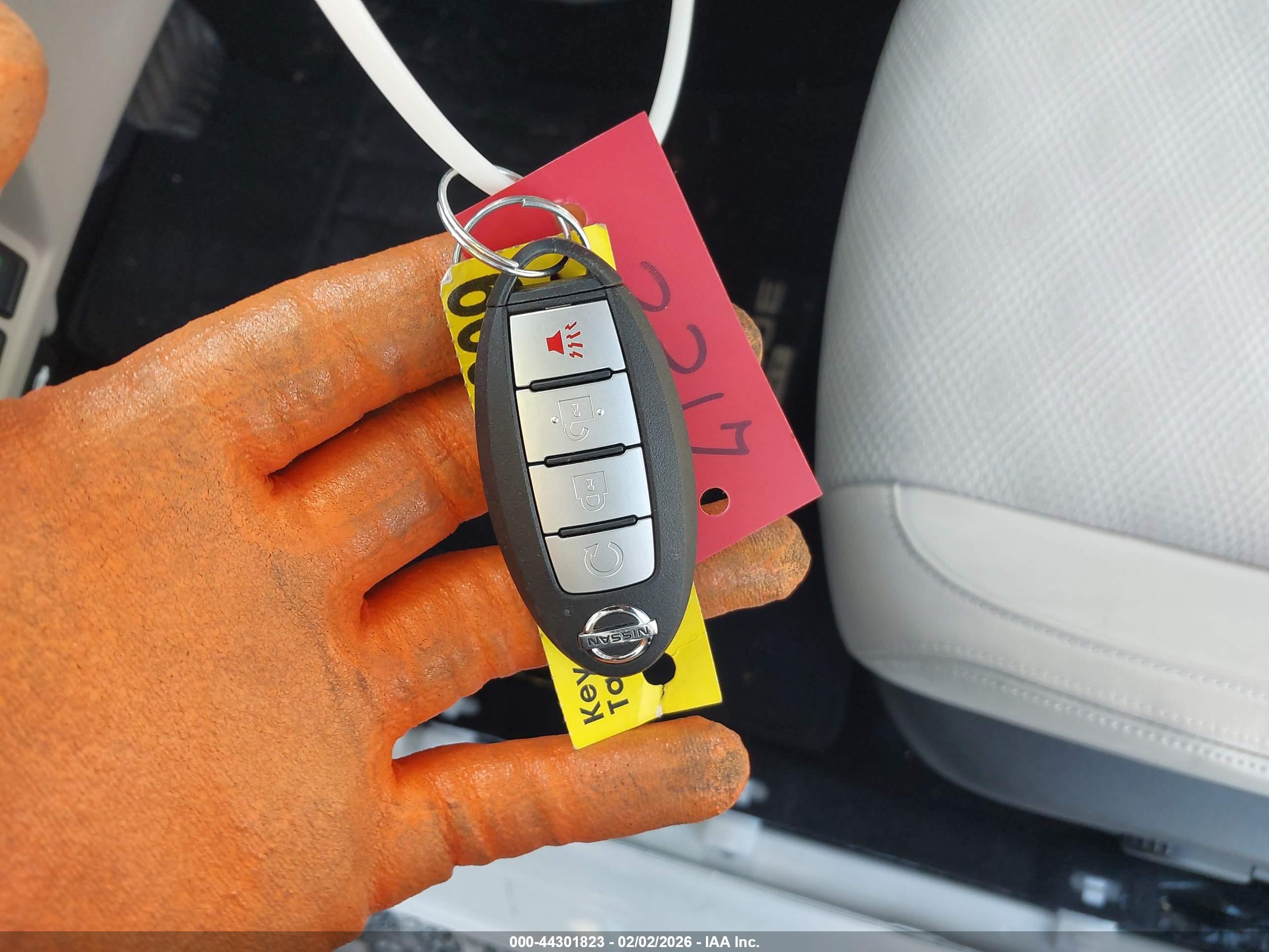 NISSAN ROGUE image 11