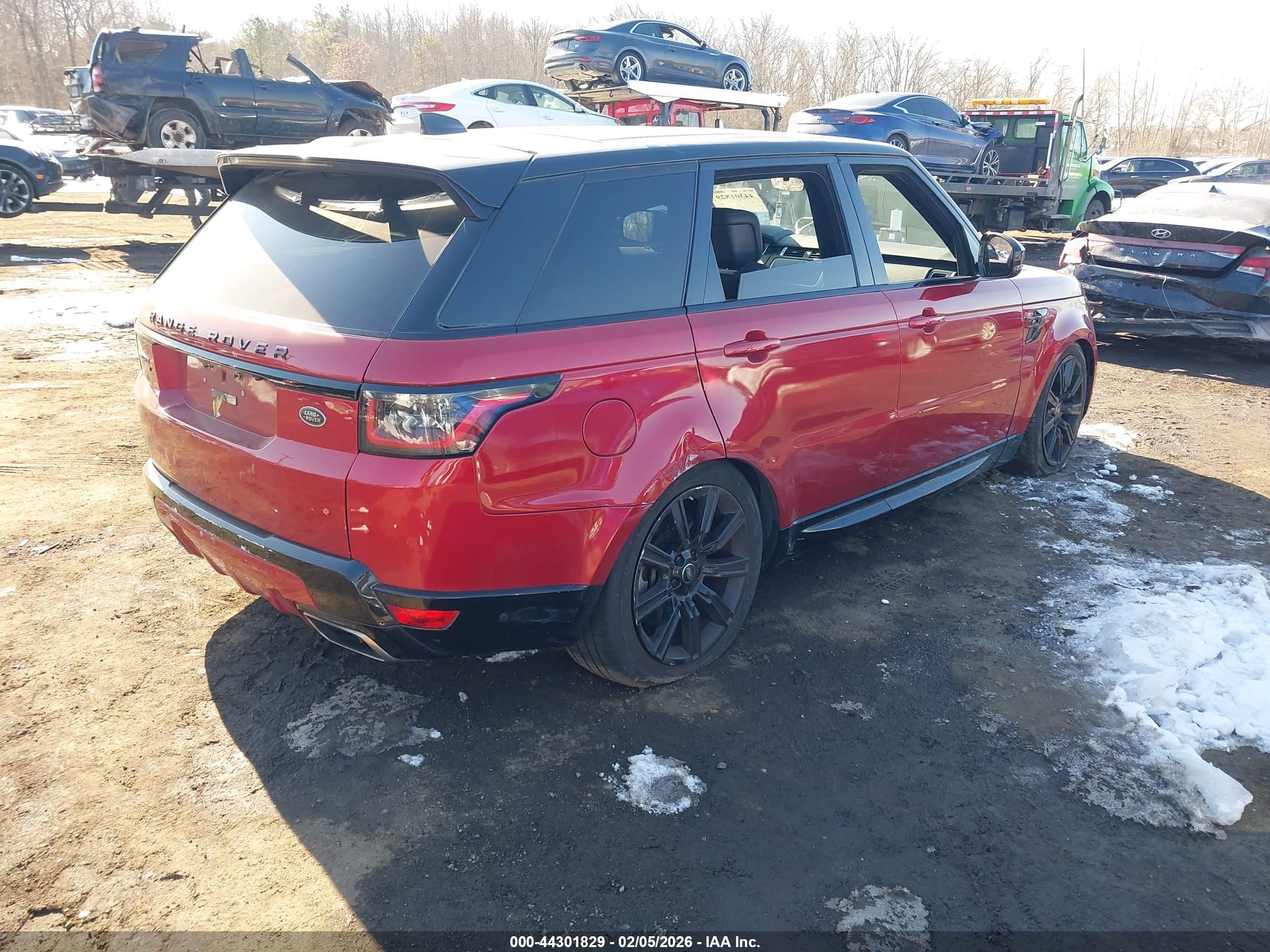 LAND ROVER image 4