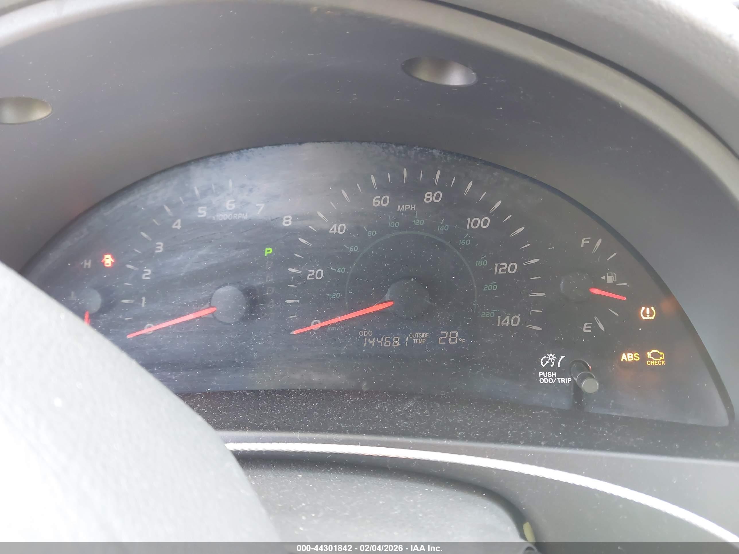 TOYOTA CAMRY image 7