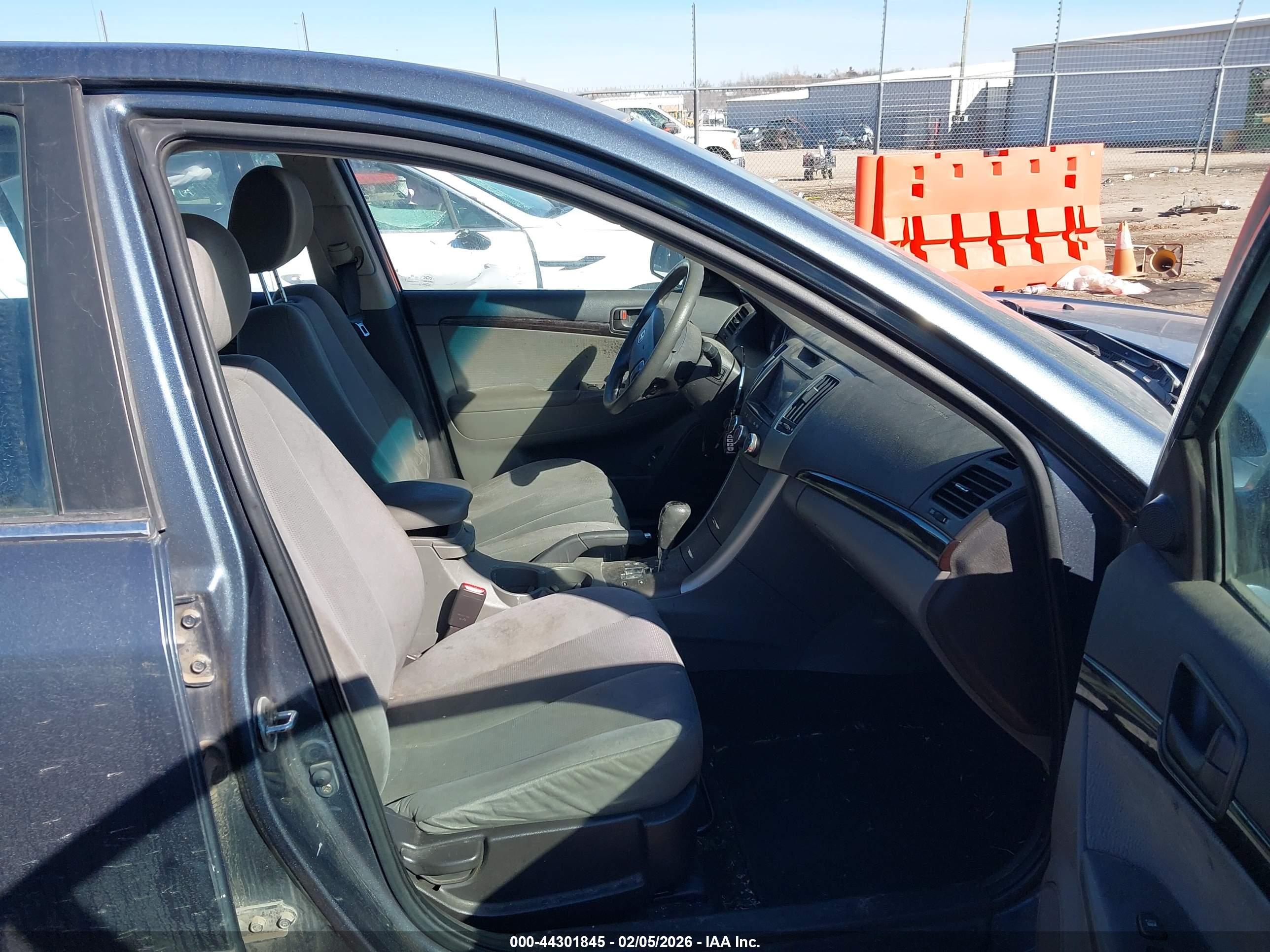 HYUNDAI SONATA image 5
