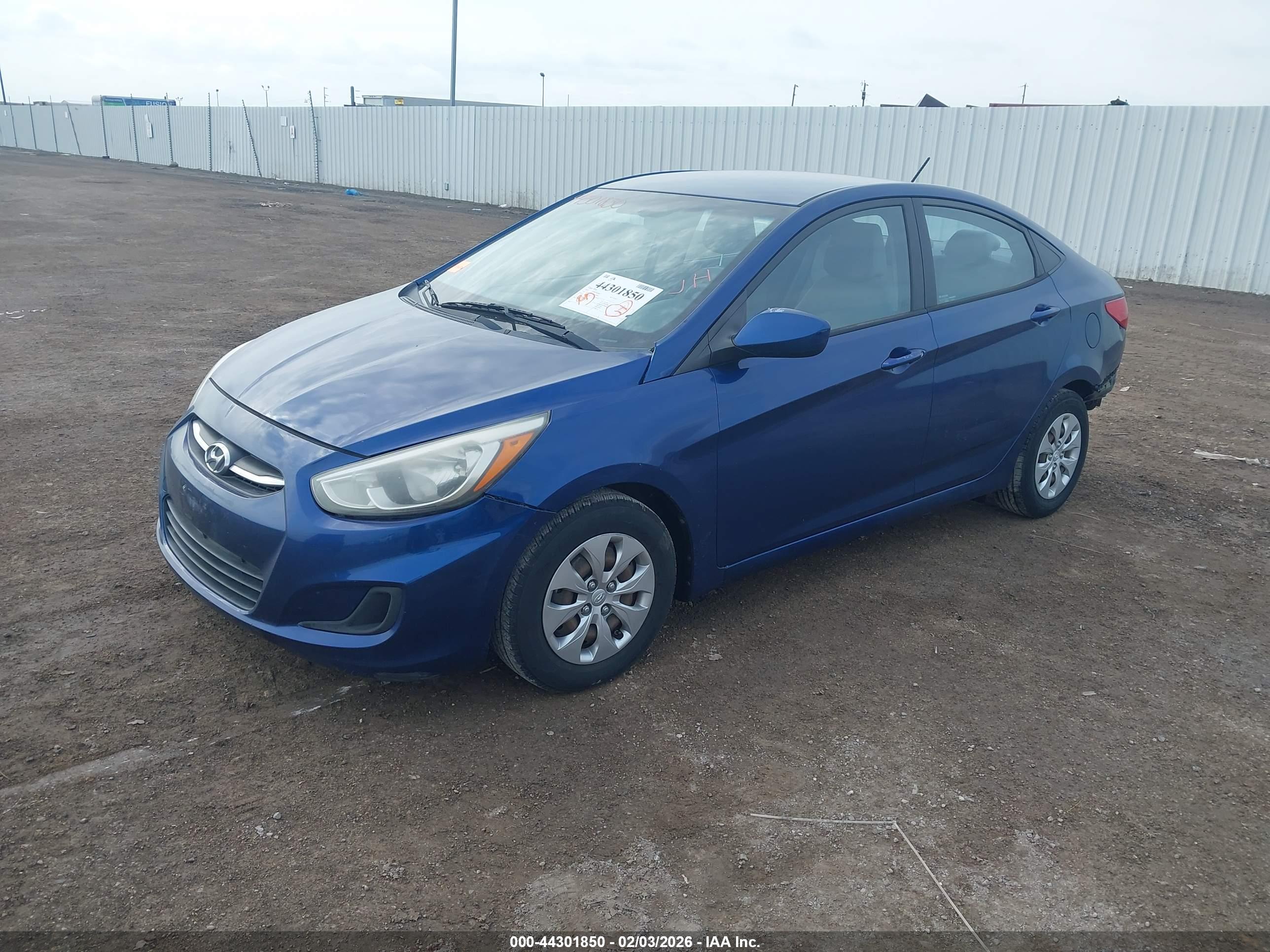 HYUNDAI ACCENT image 2