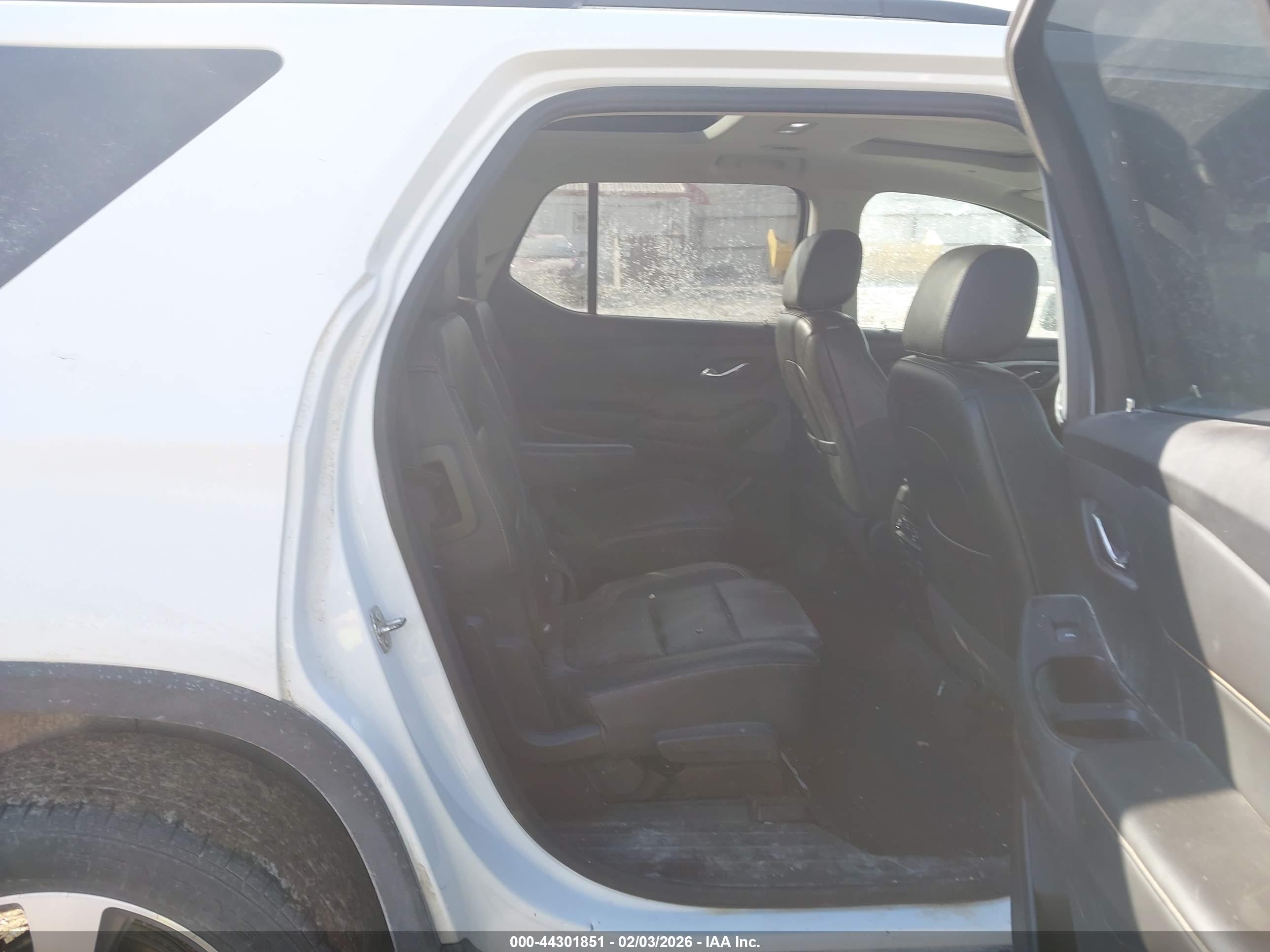 CHEVROLET TRAVERSE image 8
