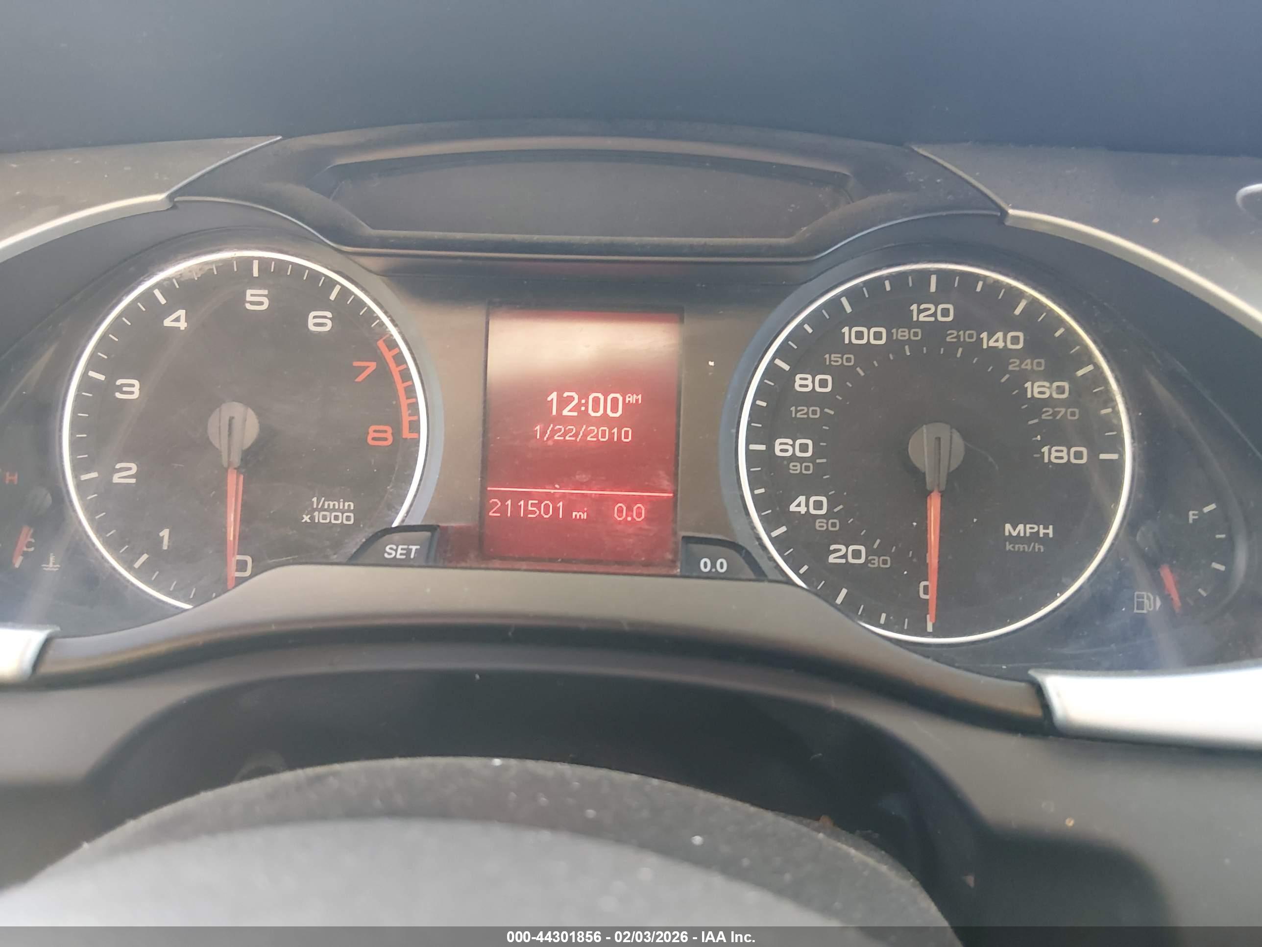 AUDI A4 image 7
