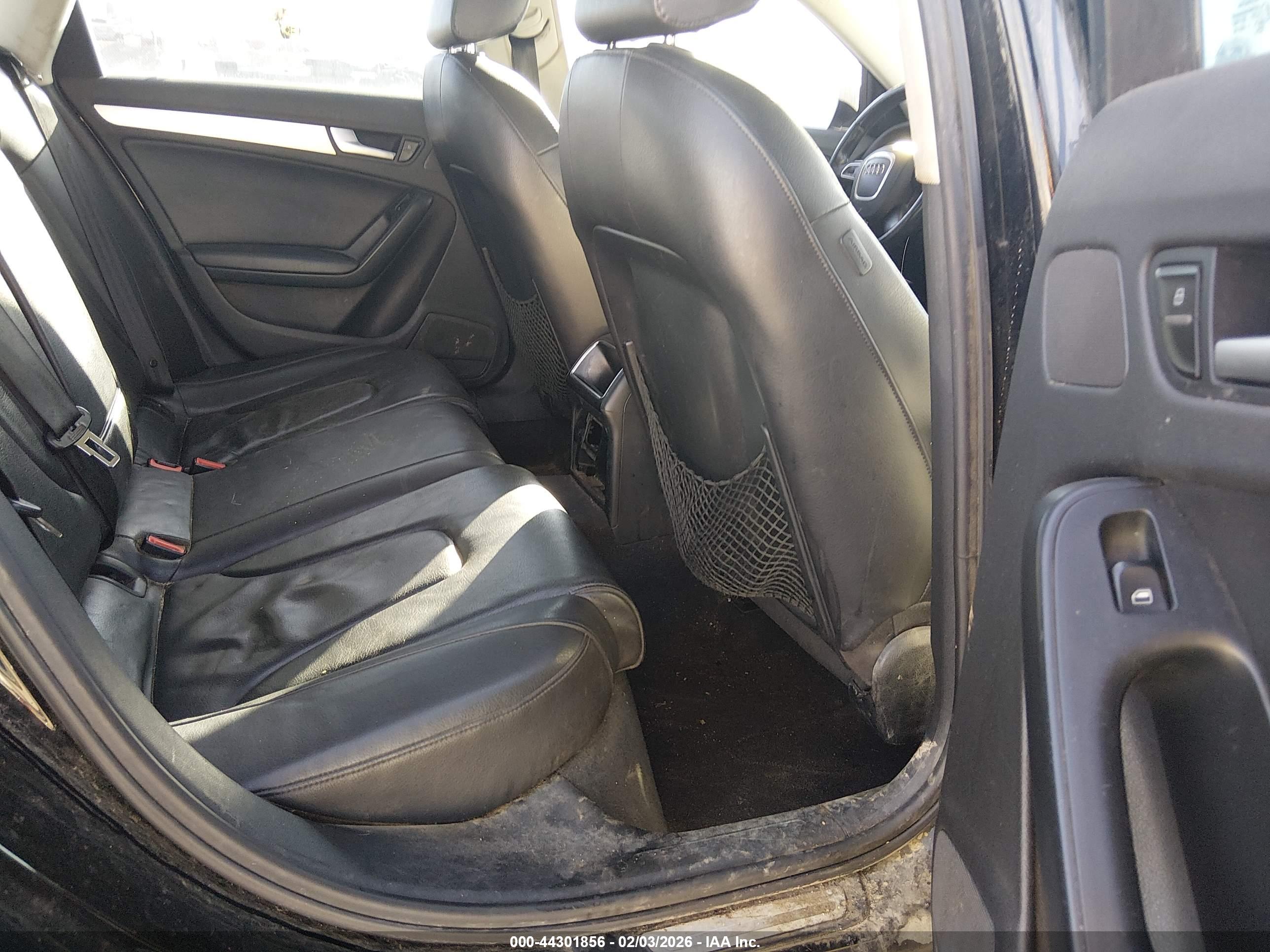 AUDI A4 image 8