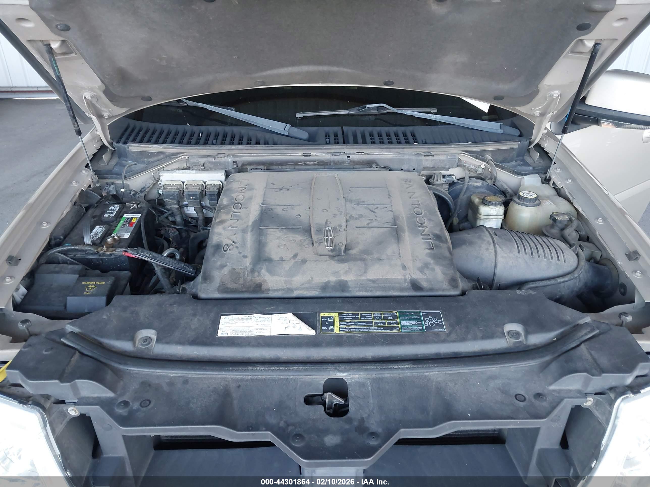 LINCOLN NAVIGATOR image 10