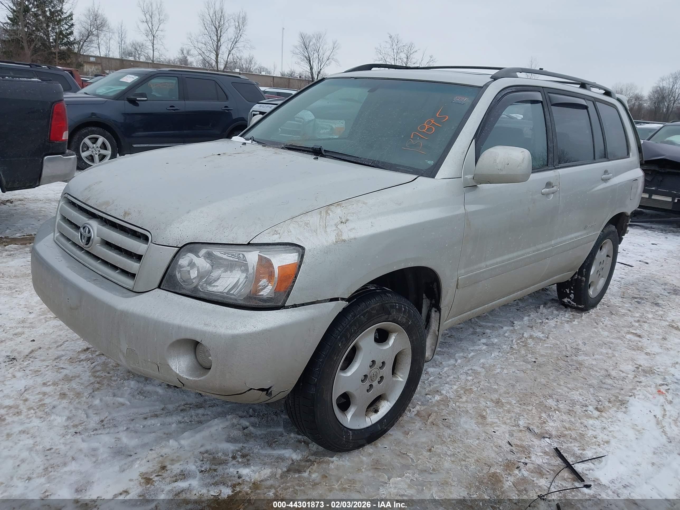 TOYOTA HIGHLANDER image 2