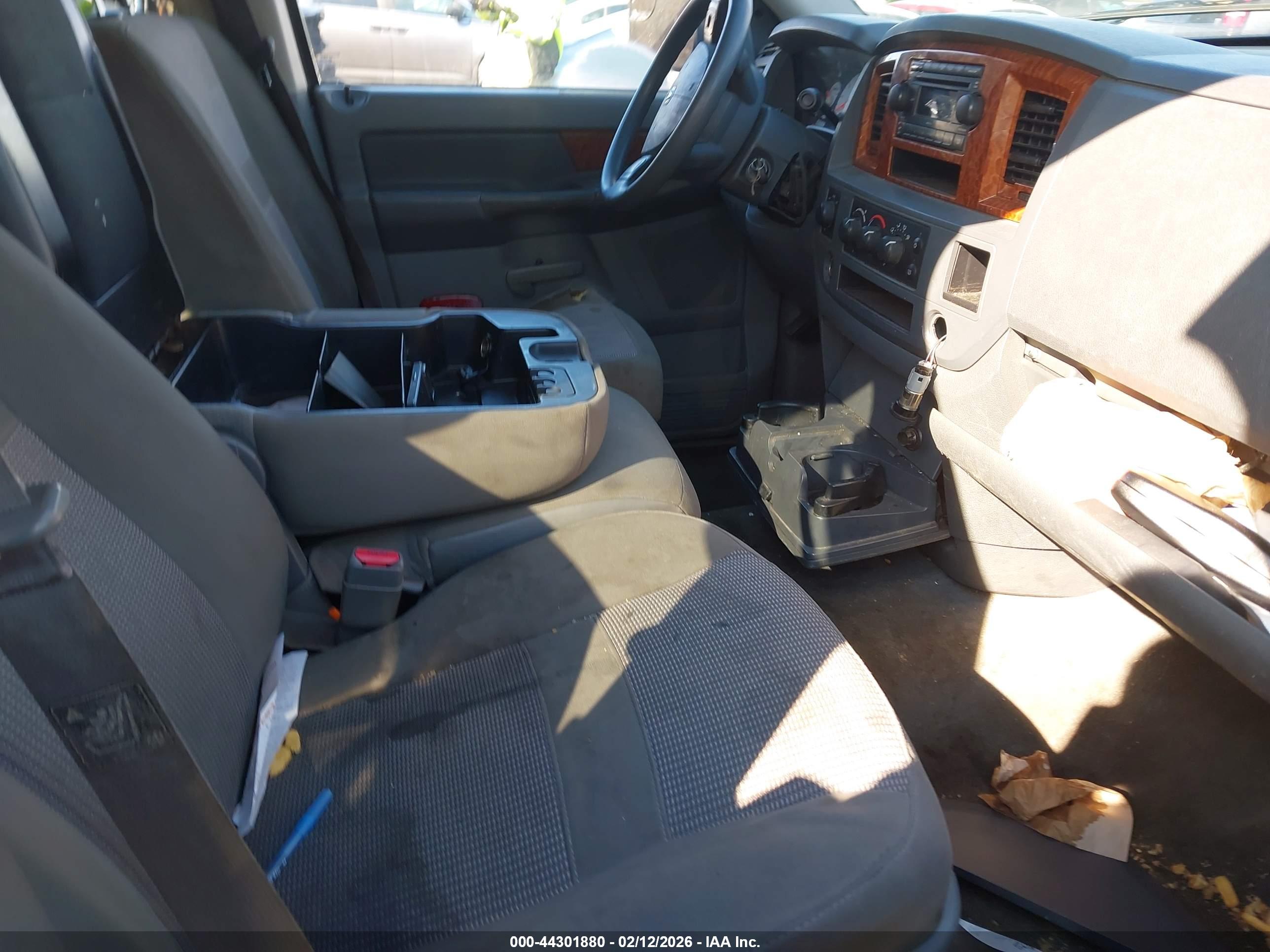 DODGE RAM image 5