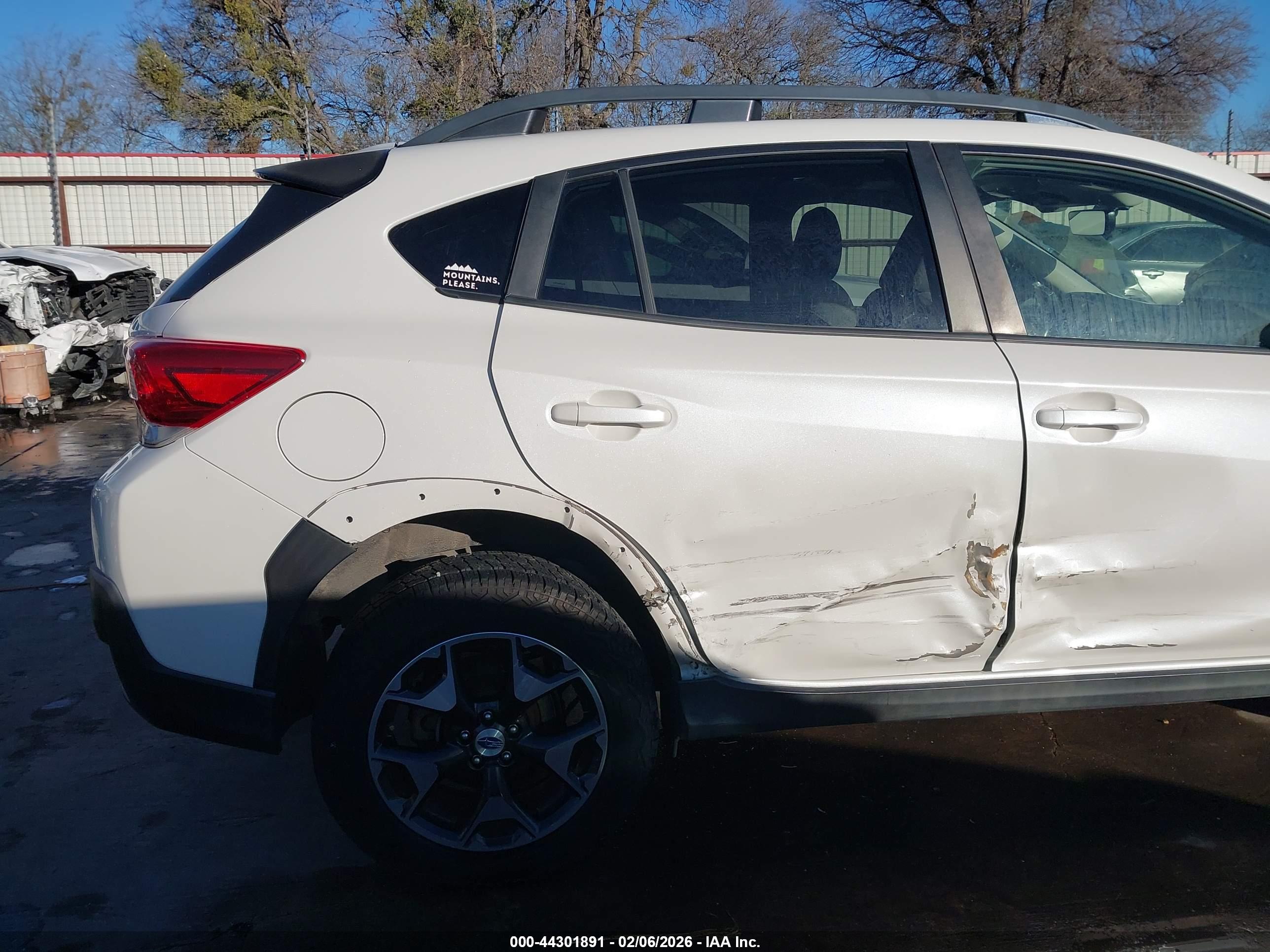 SUBARU CROSSTREK image 6