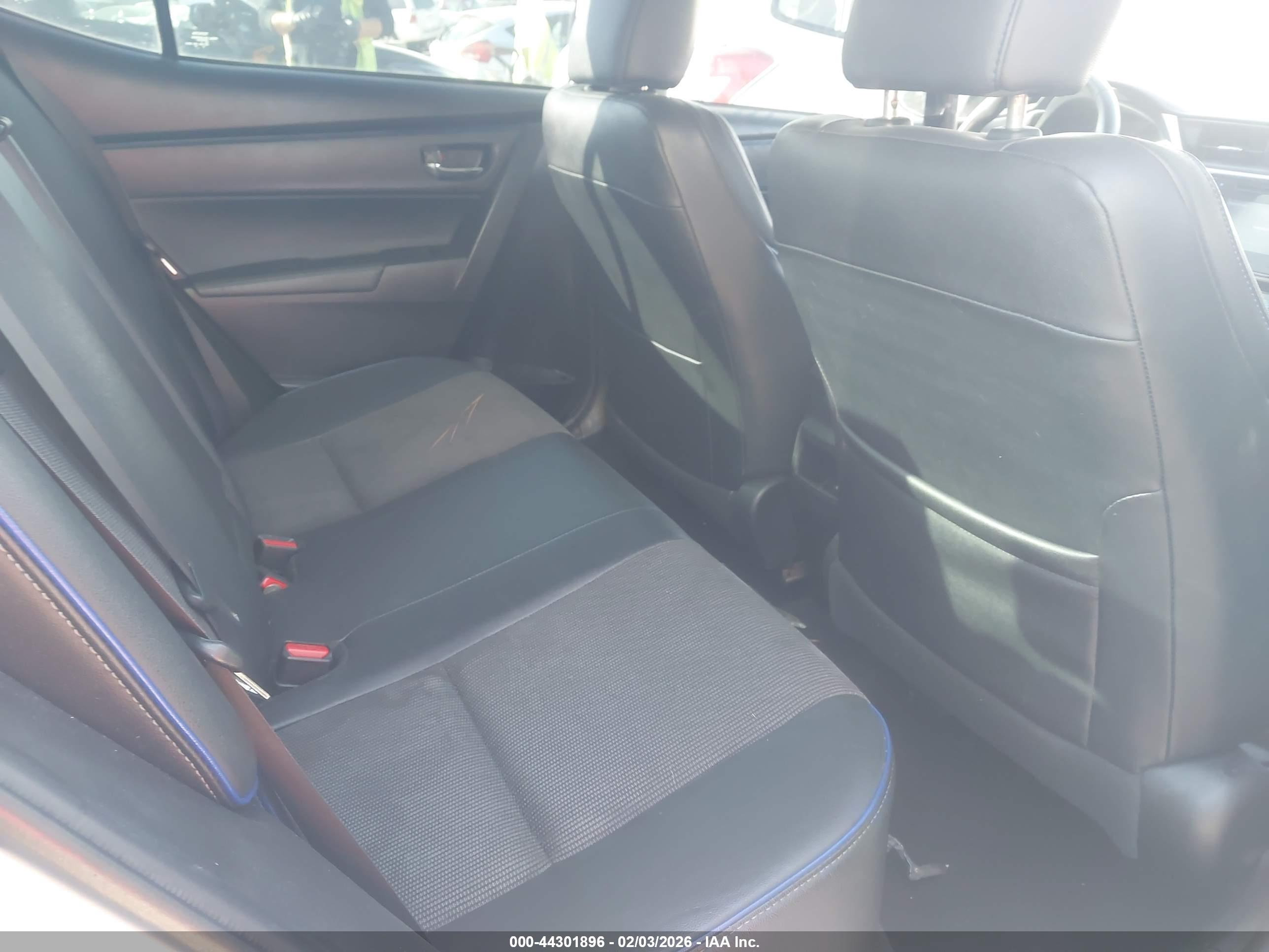 TOYOTA COROLLA image 8