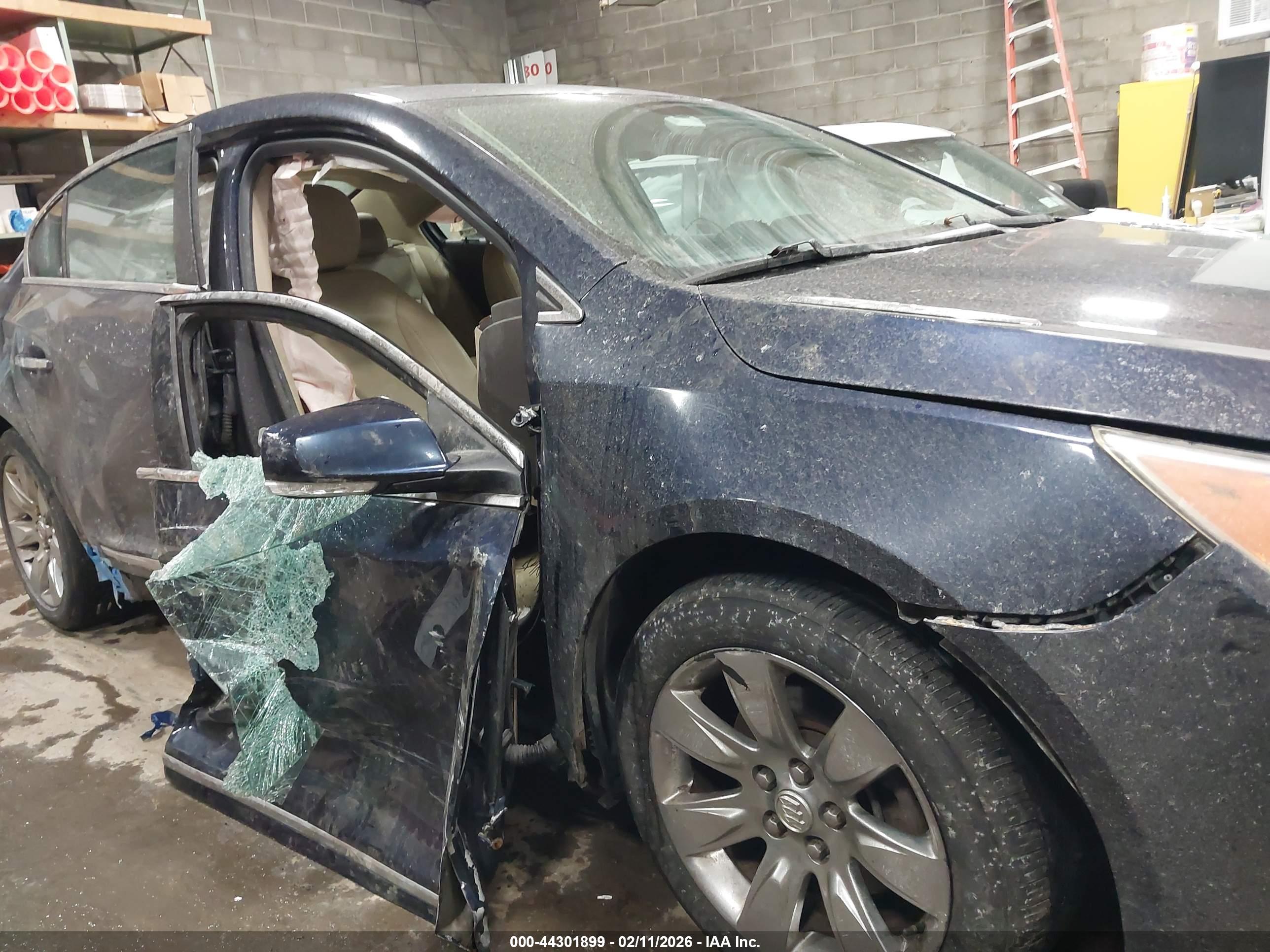 BUICK LACROSSE image 6