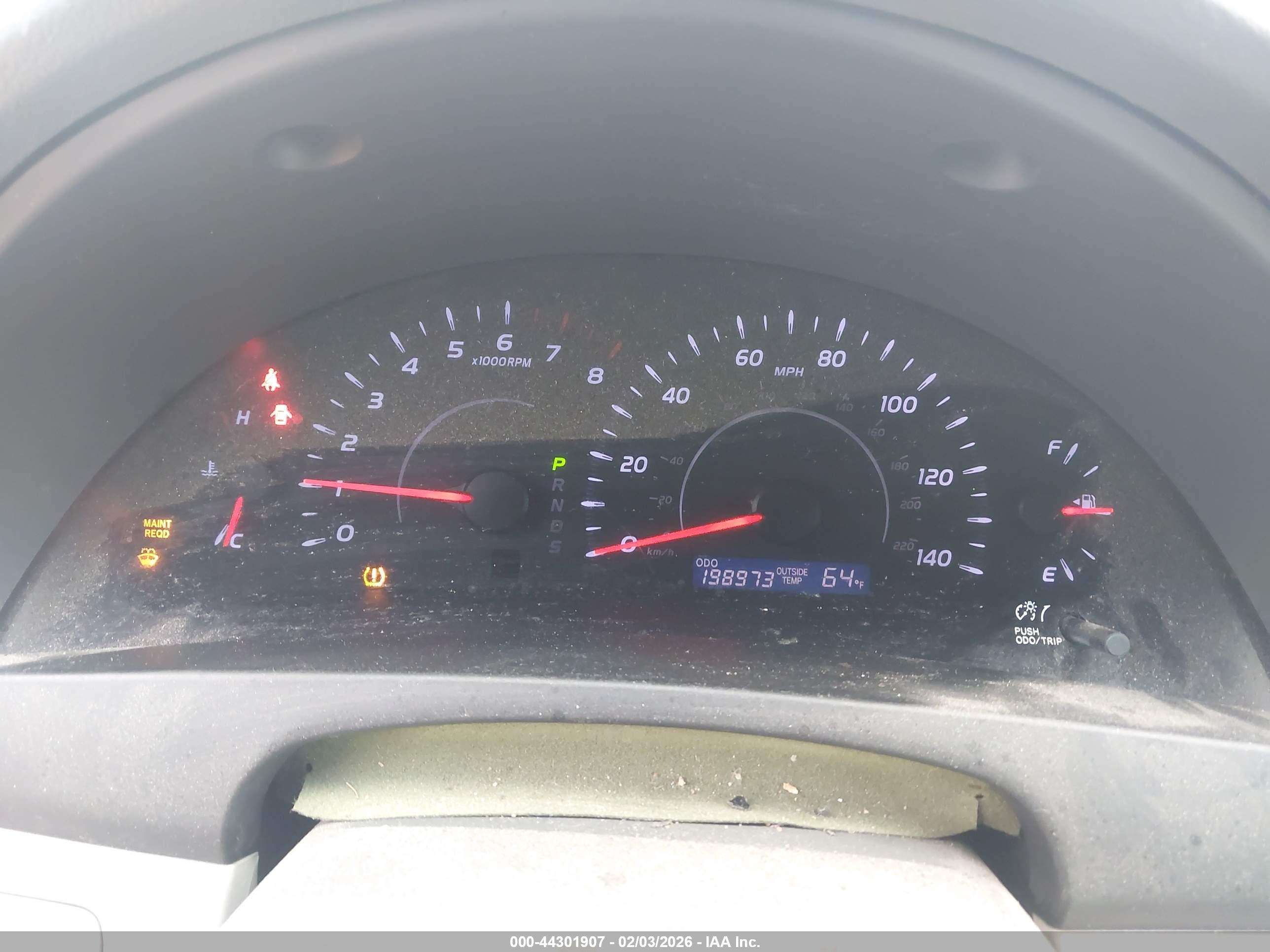 TOYOTA CAMRY image 7