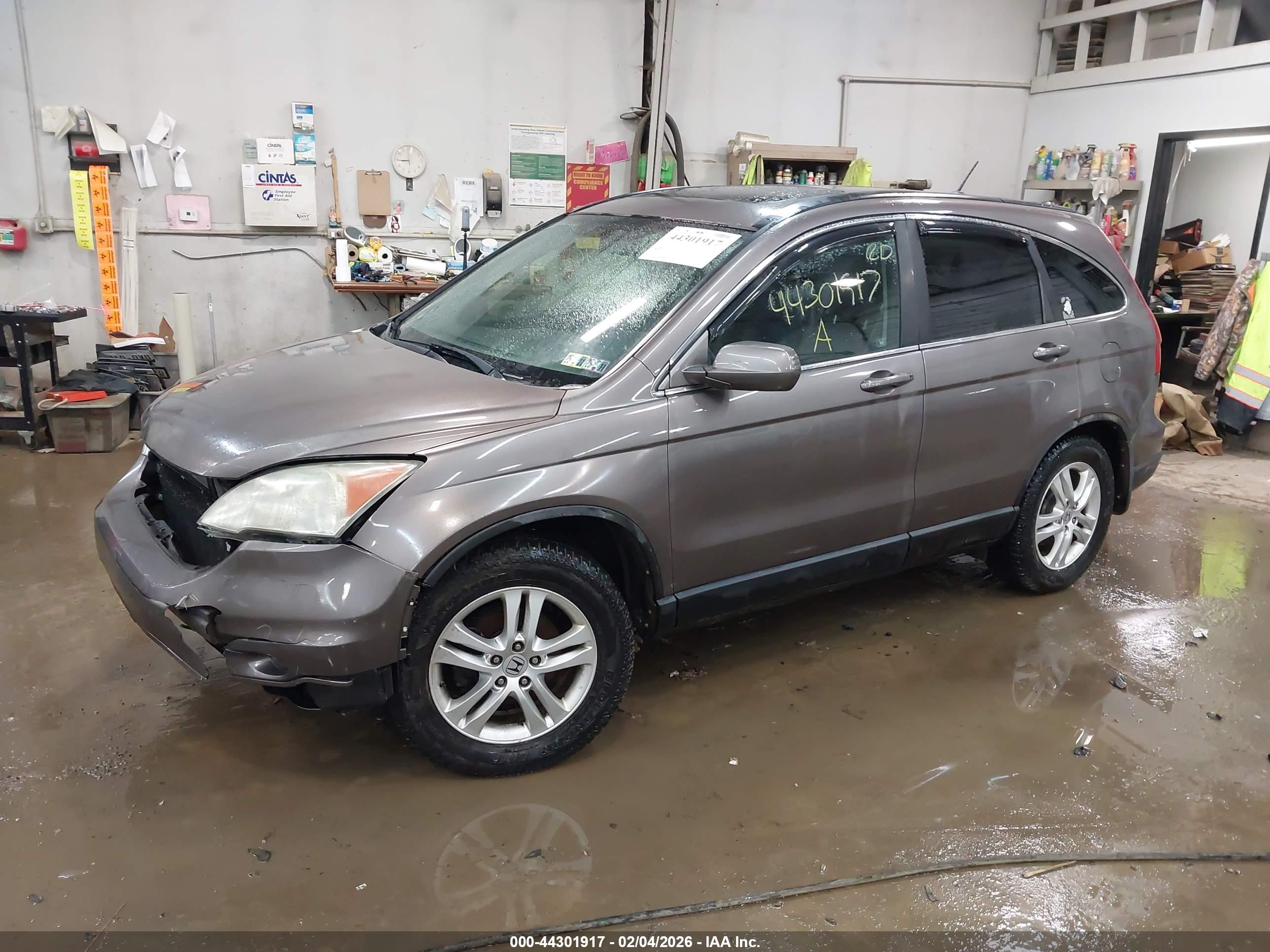 HONDA CR-V image 2